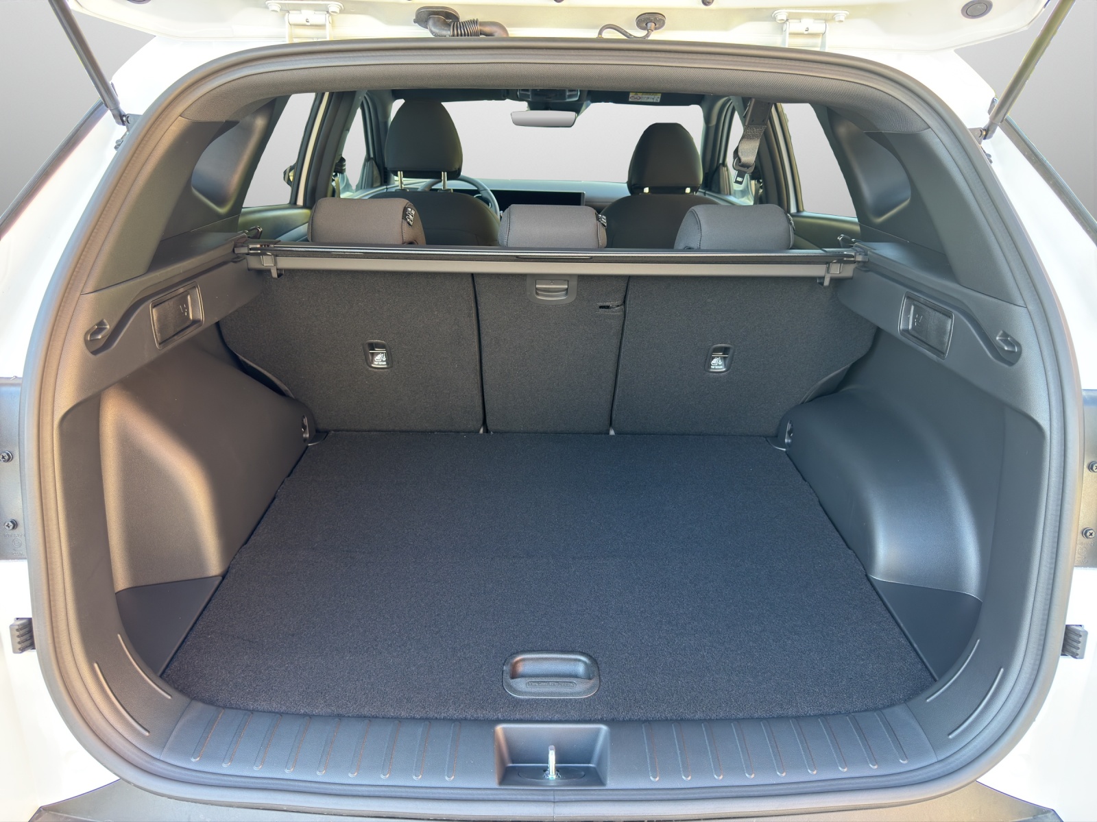 HYUNDAI Tucson 1.6 T-GDi HEV Origo Blackline 4WD MY27-image-13