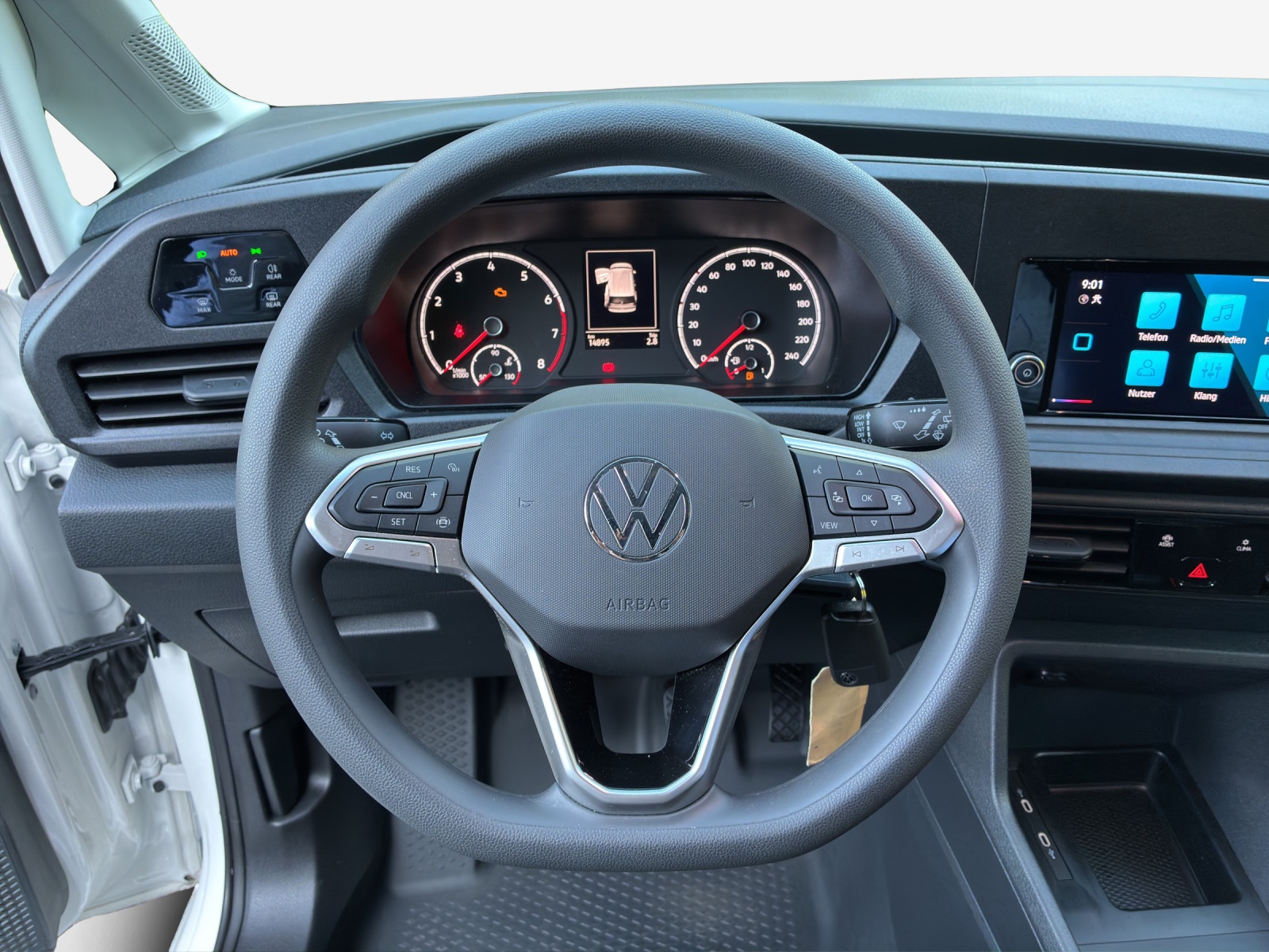 VW Caddy Cargo 1.5 TSI Entry-image-9