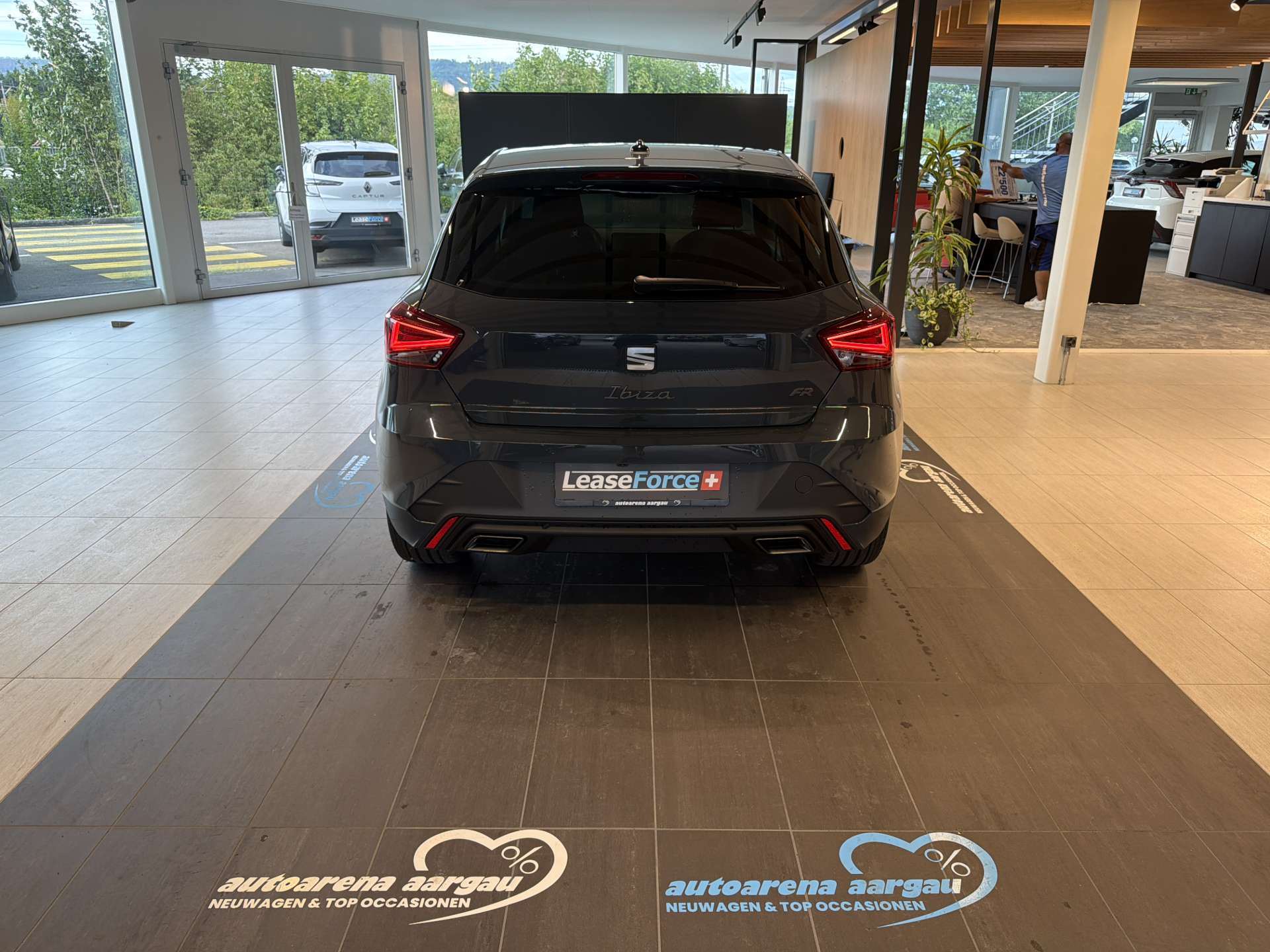 SEAT Ibiza 1.0 EcoTSi FR DSG-Automat-image-12