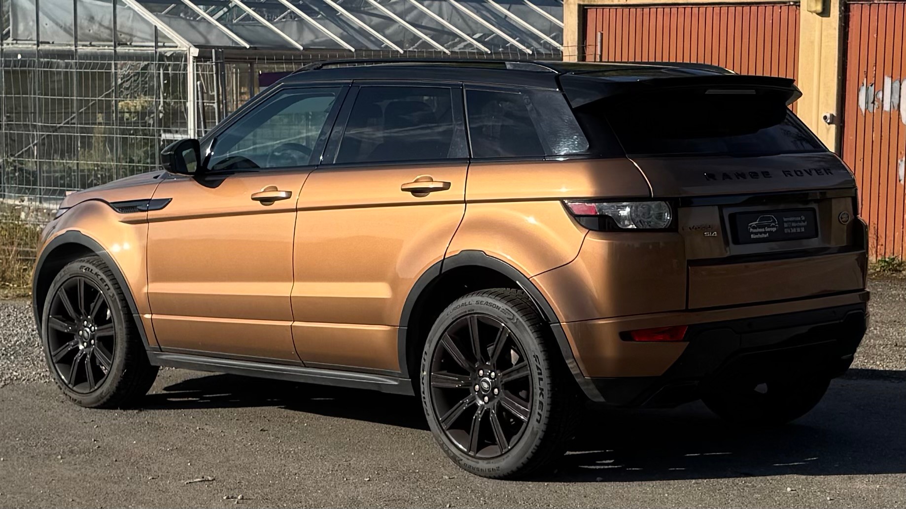 LAND ROVER Range Rover Evoque 2.0 Si4 Dynamic AT9-image-4