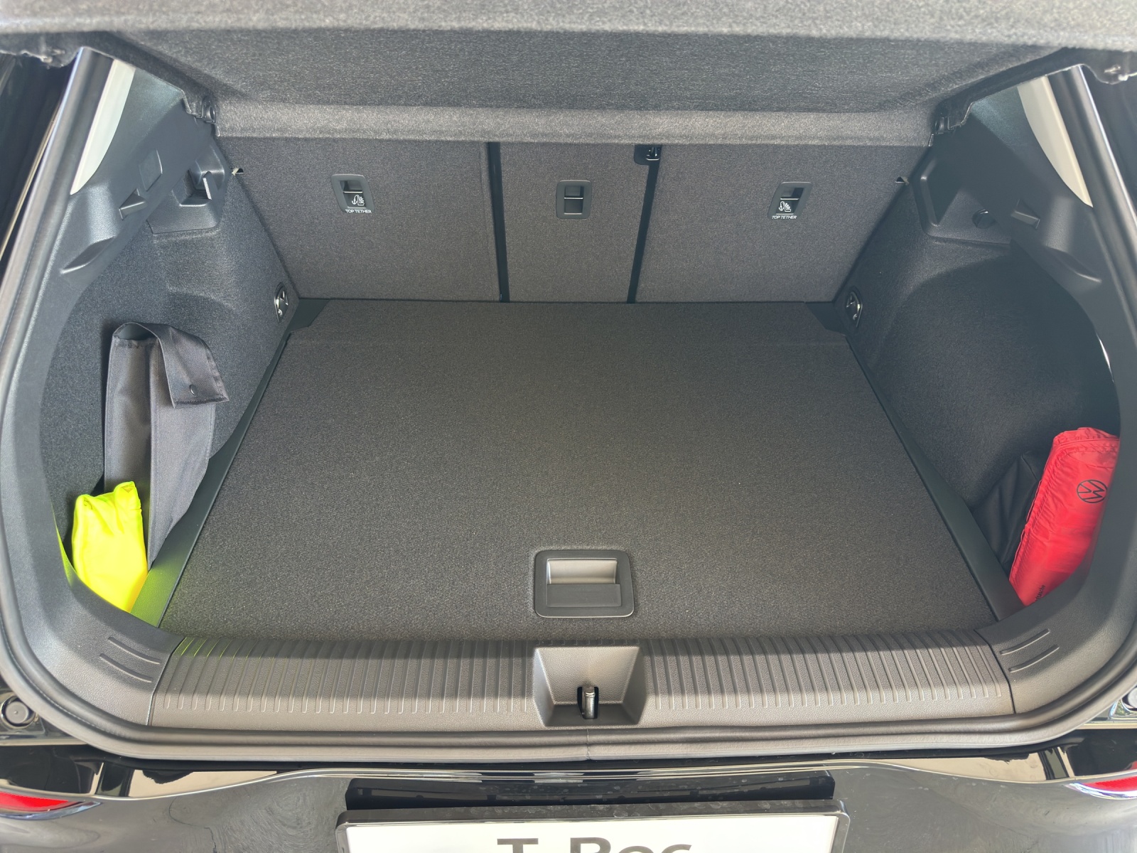 VW T-Roc 1.5 eTSI mHEV Life DSG-image-12