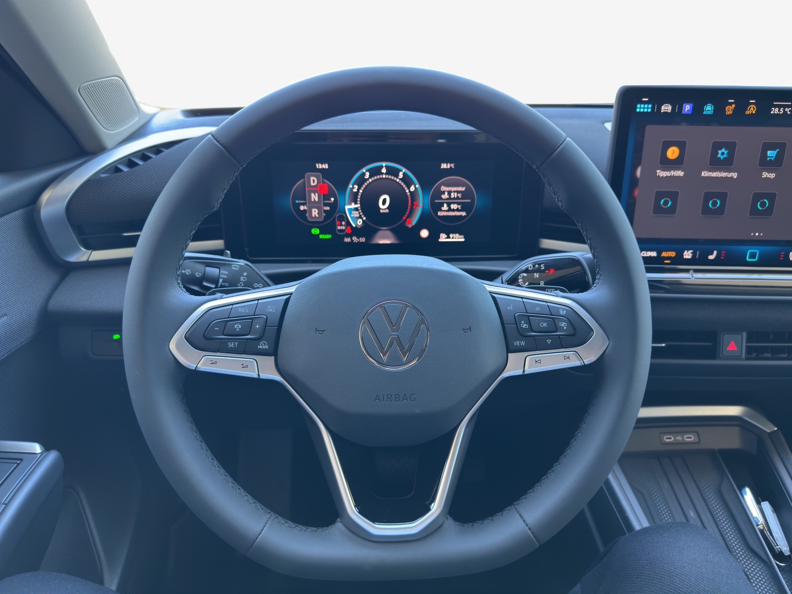 VW T-Roc 1.5 eTSI mHEV Life DSG-image-9