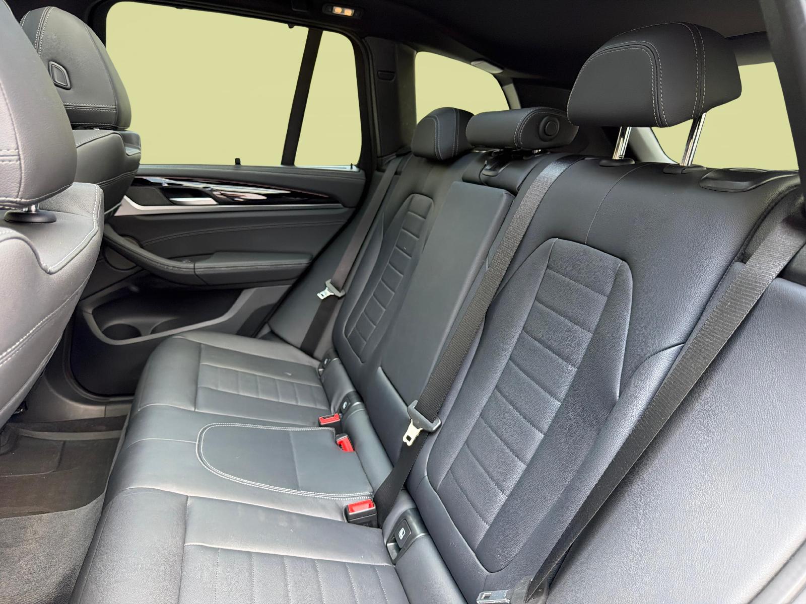 BMW X3 M40i-image-11