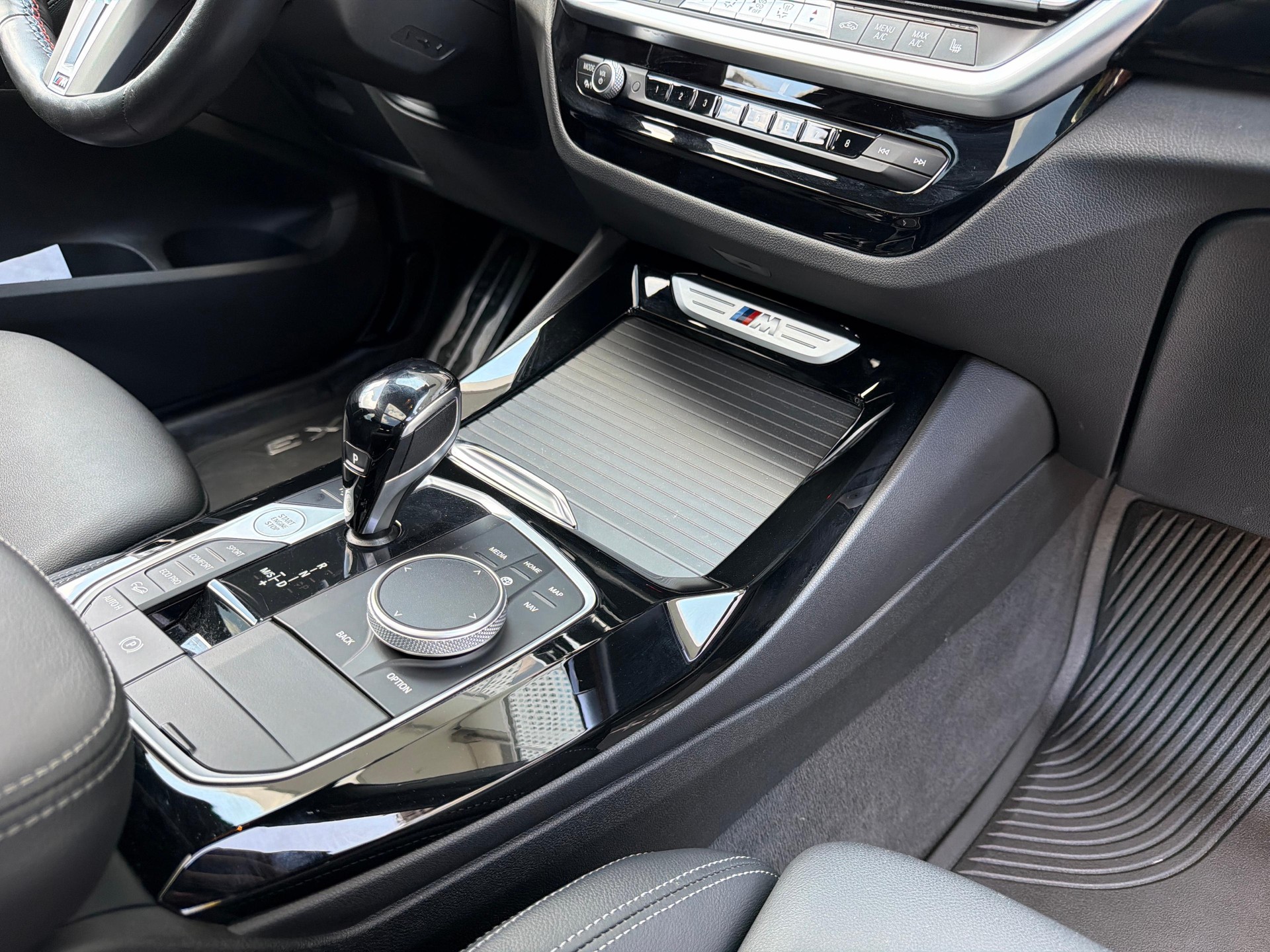 BMW X3 M40i-image-13