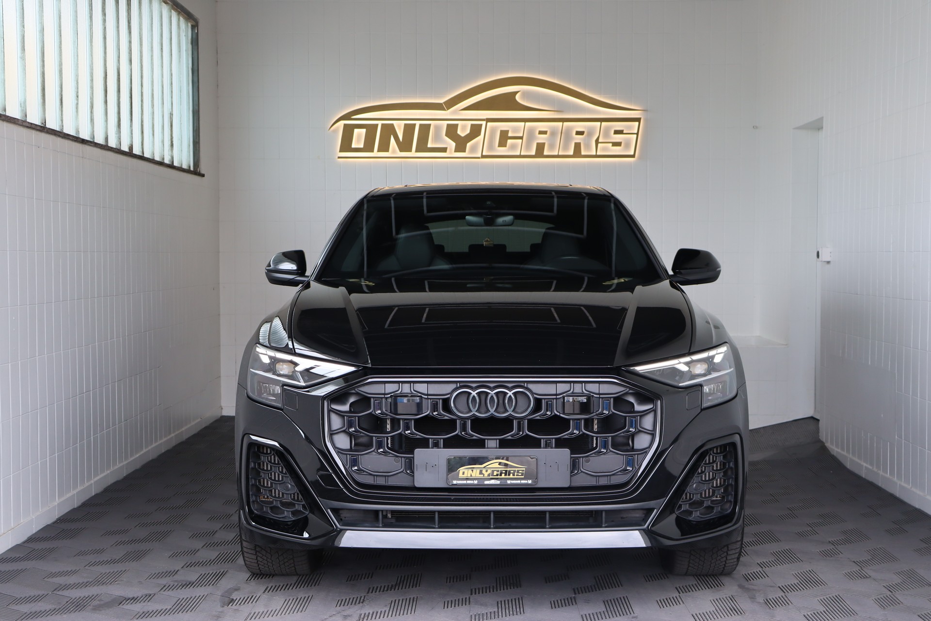 AUDI SQ8 SUV TFSI quattro tiptronic * WERKSGARANTIE * FAHRASSISTENZ-PAKET * SPORTSITZE *-image-1