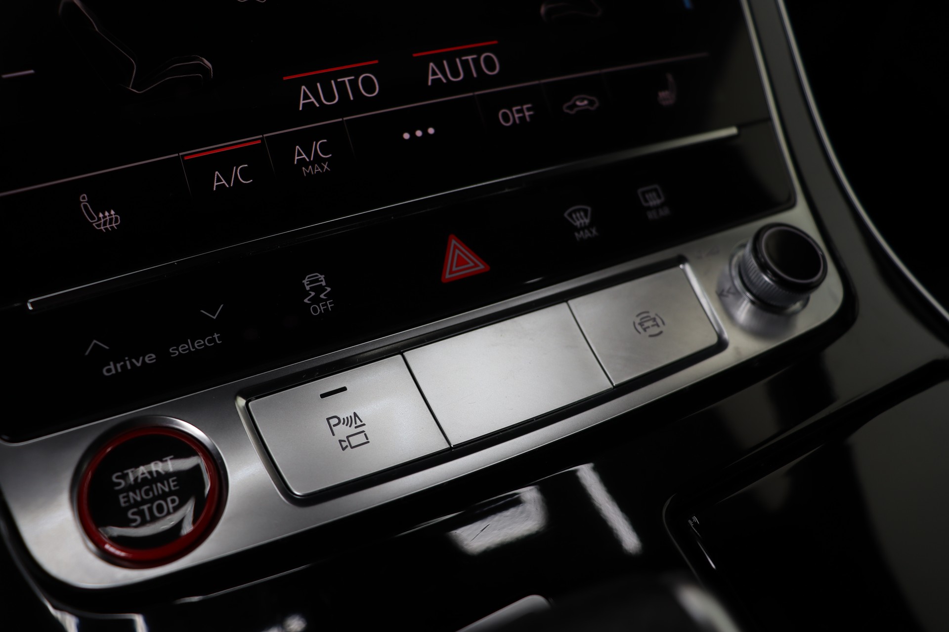 AUDI SQ8 SUV TFSI quattro tiptronic * WERKSGARANTIE * FAHRASSISTENZ-PAKET * SPORTSITZE *-image-27