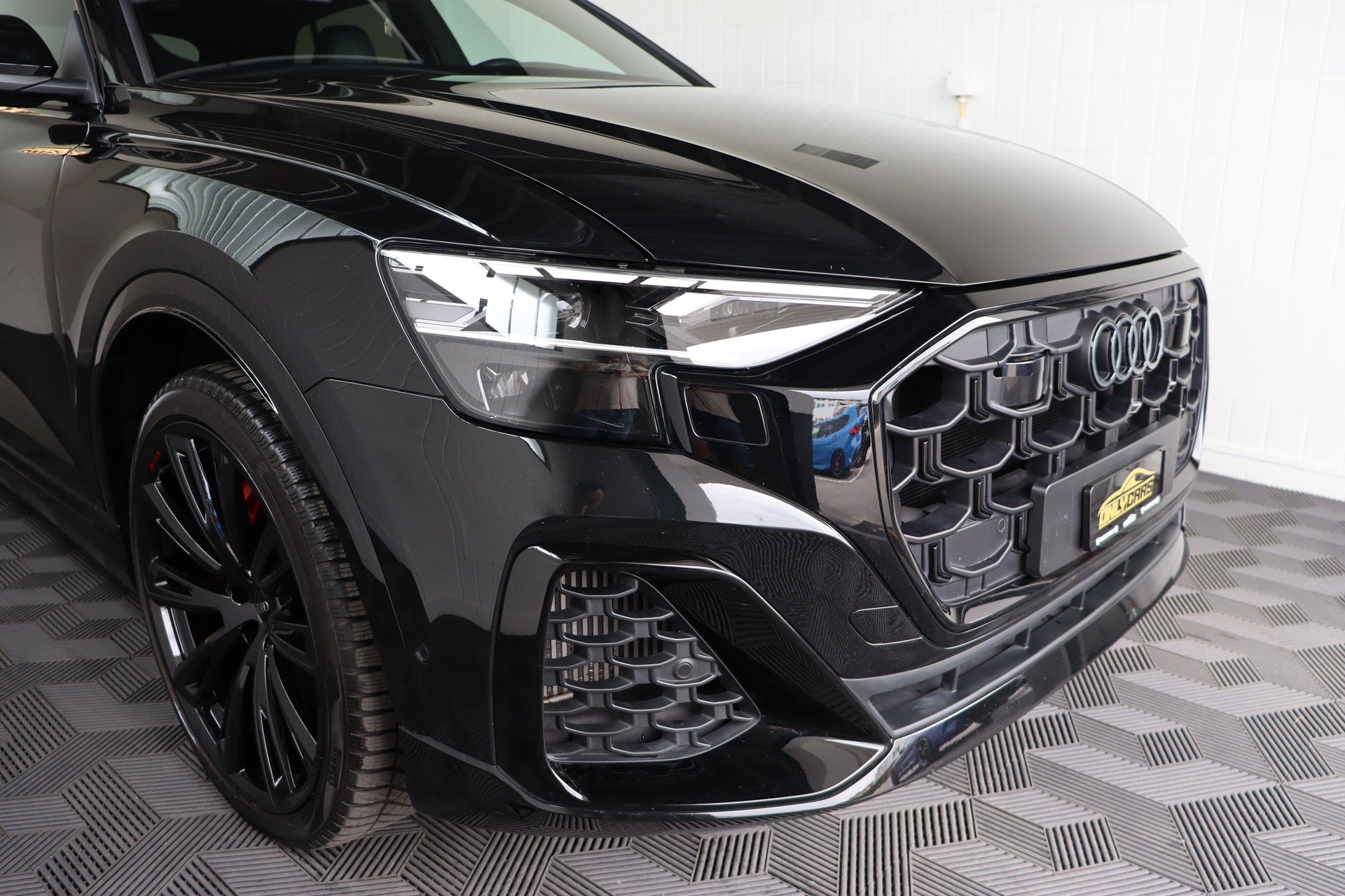 AUDI SQ8 SUV TFSI quattro tiptronic * WERKSGARANTIE * FAHRASSISTENZ-PAKET * SPORTSITZE *-image-4