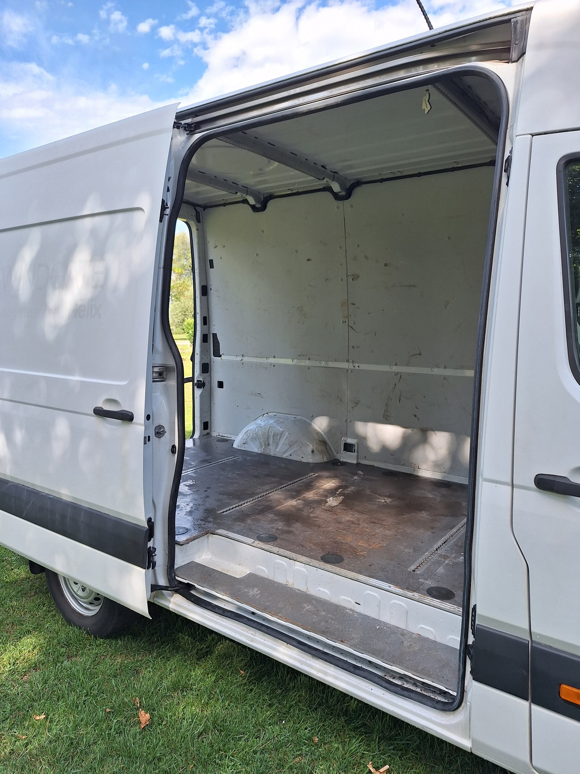 HYUNDAI H350 2.5 CRDi Amplia L1-image-8