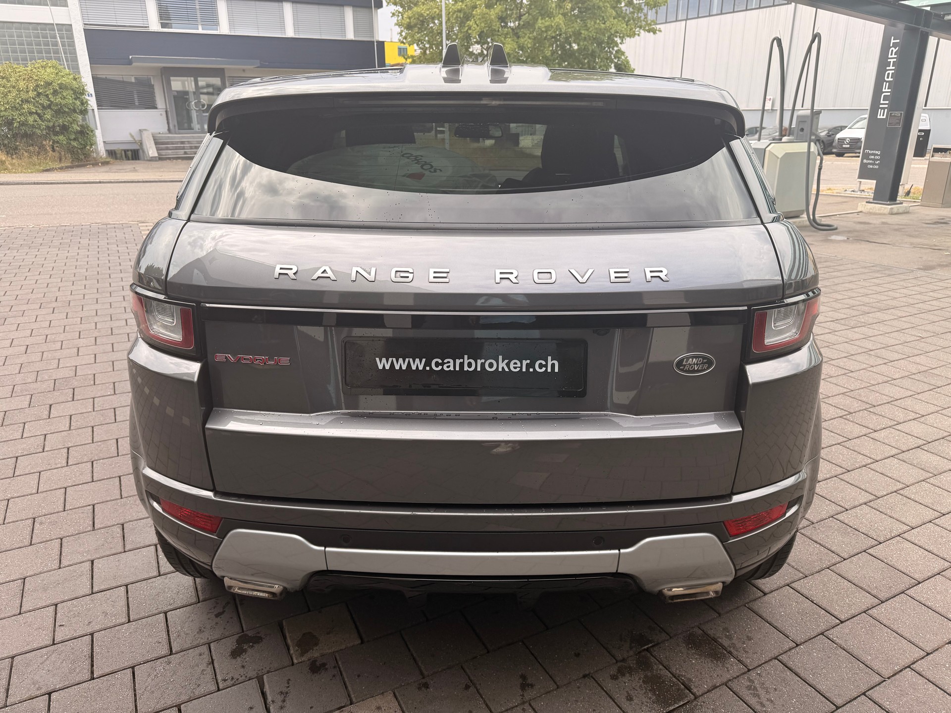 LAND ROVER Range Rover Evoque 2.0 TD4 SE Dynamic AT9-image-8