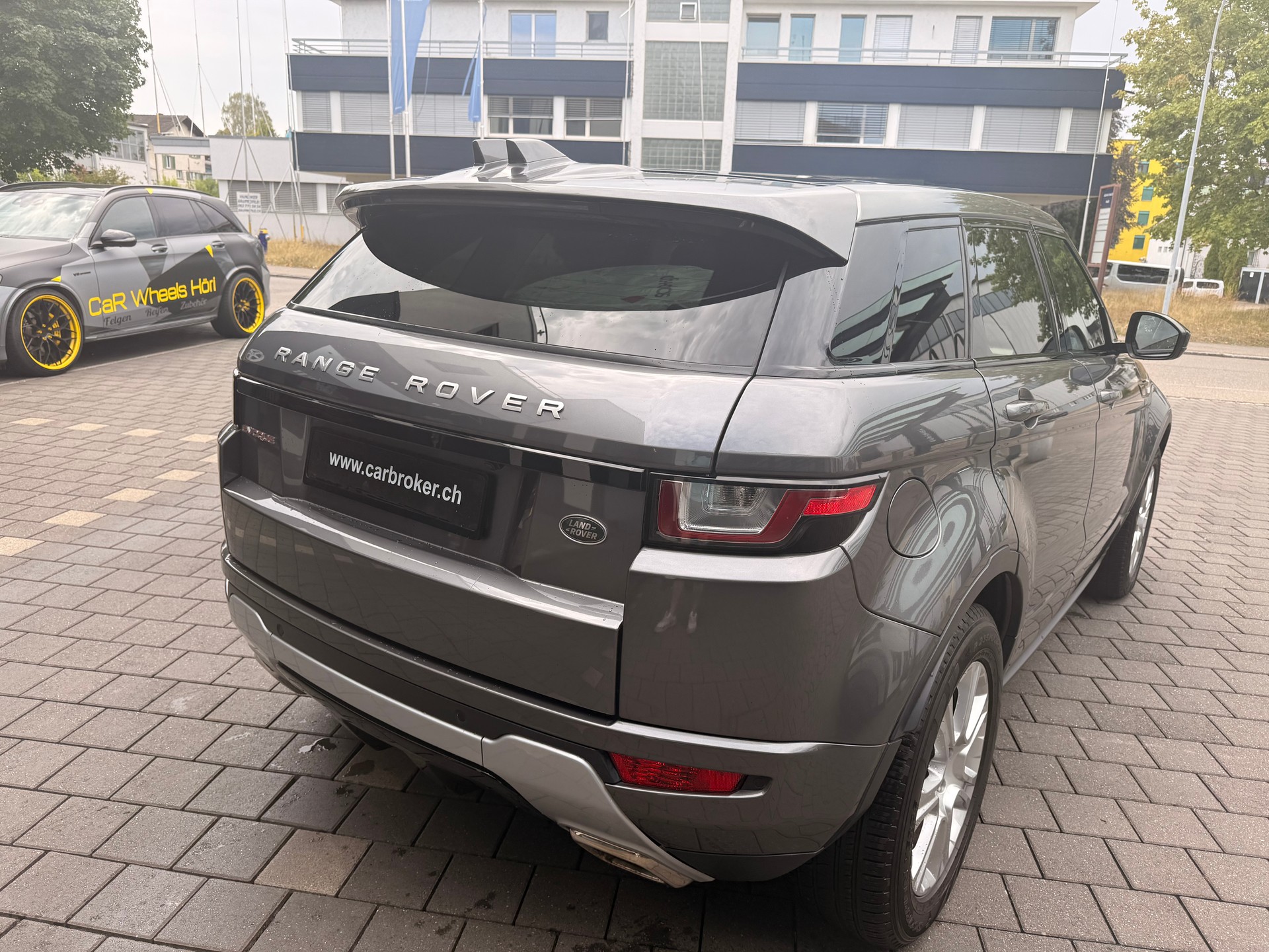 LAND ROVER Range Rover Evoque 2.0 TD4 SE Dynamic AT9-image-7