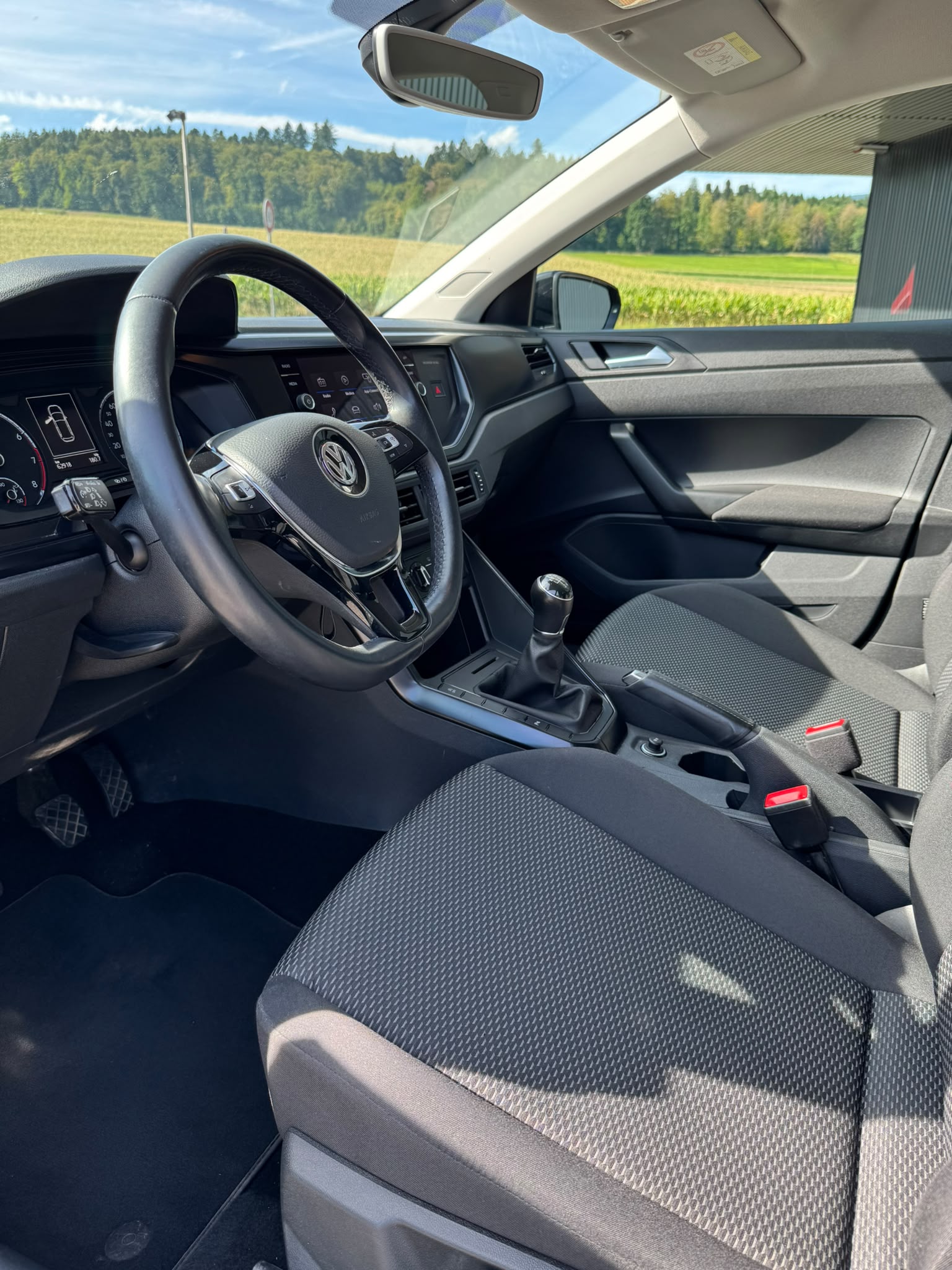 VW 1.0 MPI Trendline-image-4