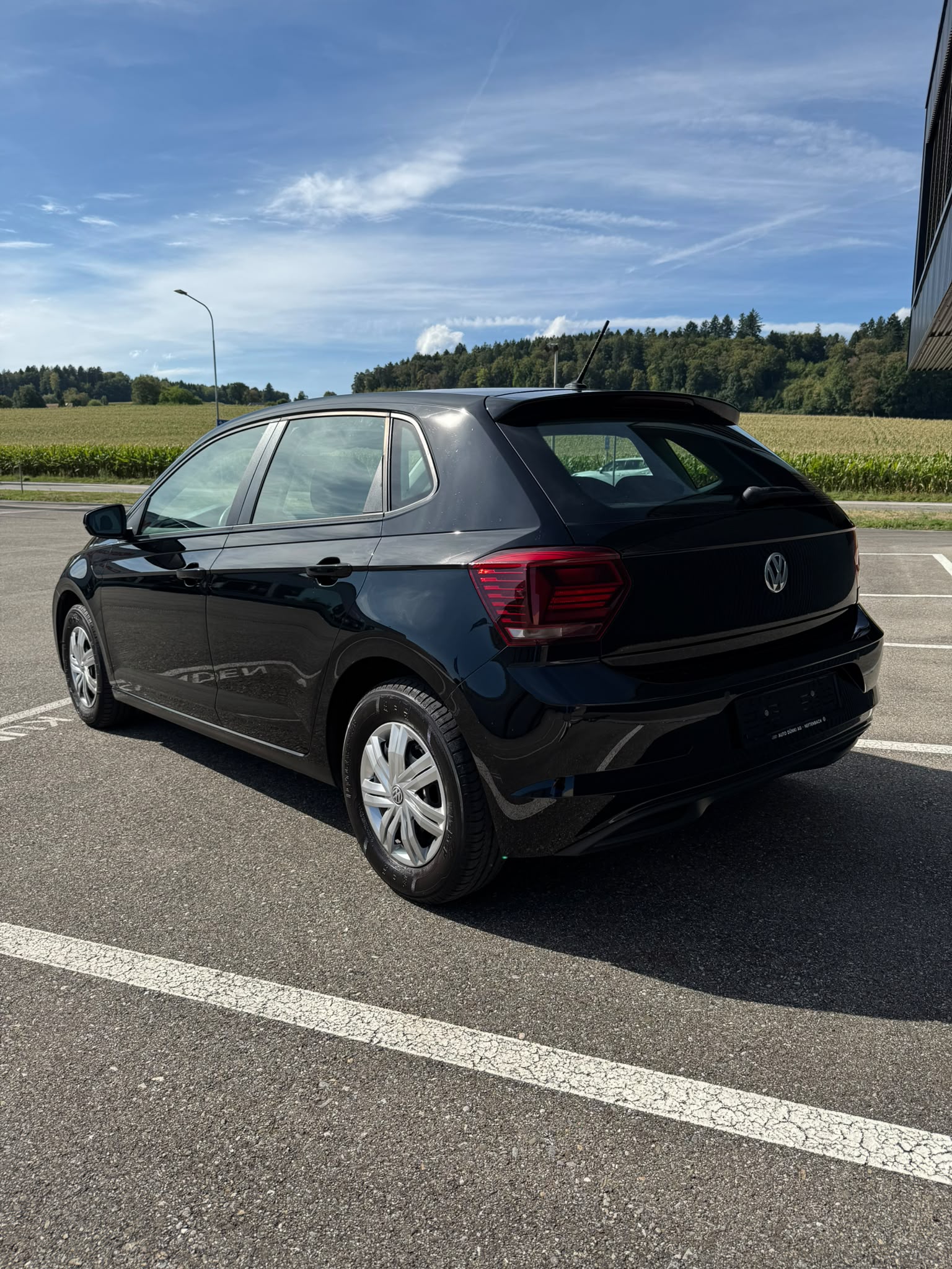 VW 1.0 MPI Trendline-image-3