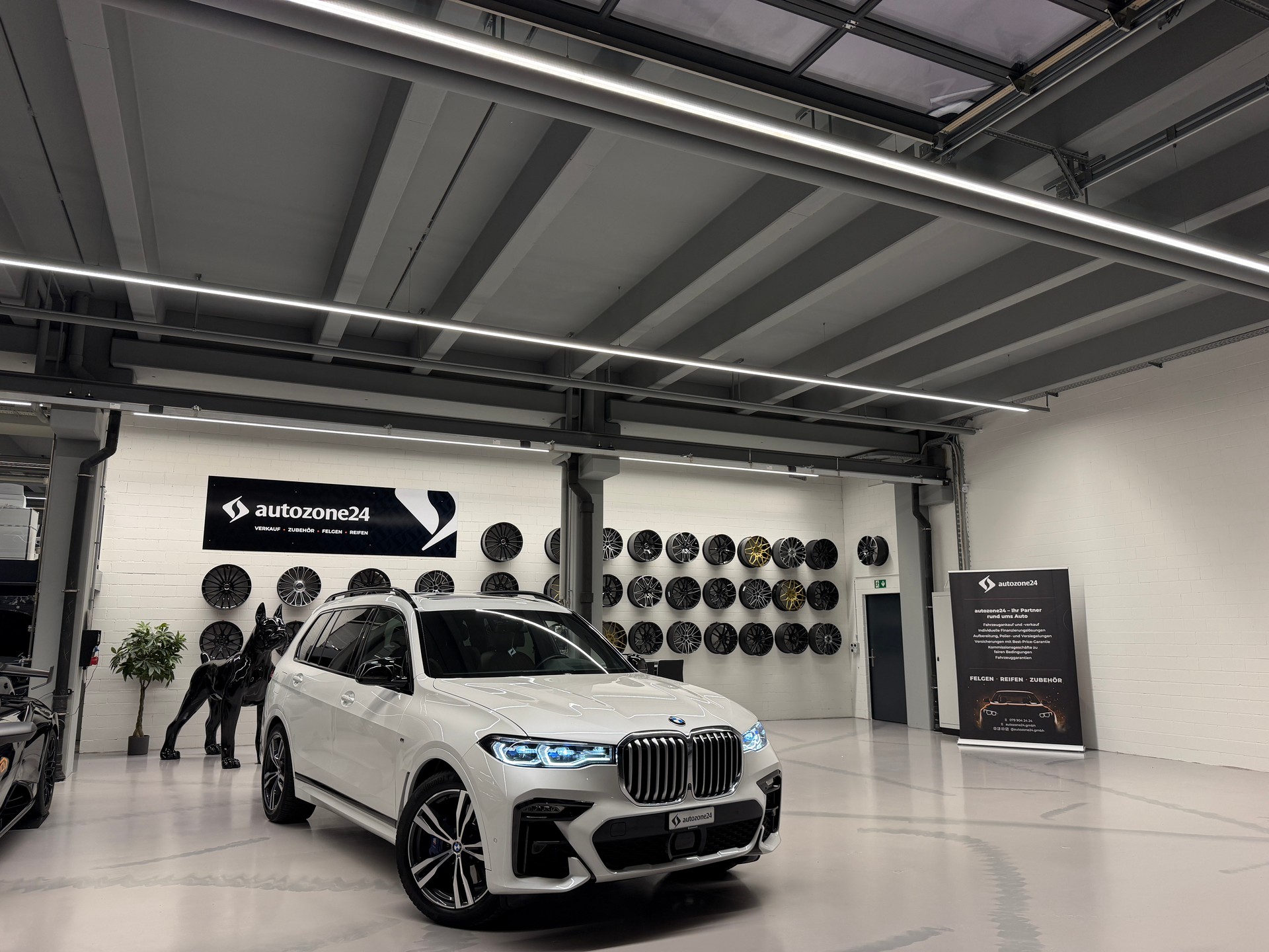 BMW X7 30d xDrive SAG M Sport *CH-Auto*Top Ausstattung*lückenlose Servicehistorie*Standheizung*Massage*-image-0