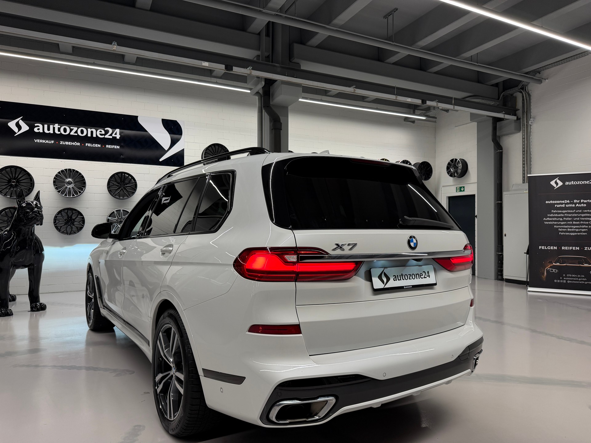 BMW X7 30d xDrive SAG M Sport *CH-Auto*Top Ausstattung*lückenlose Servicehistorie*Standheizung*Massage*-image-8