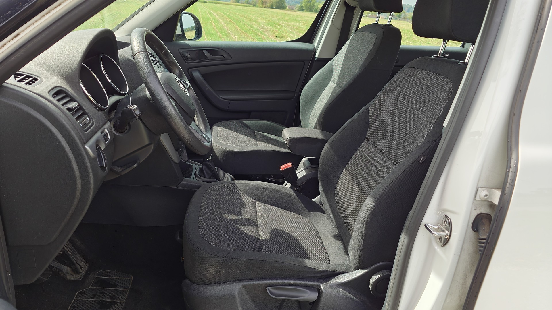 SKODA Yeti 1.8 TSI Ambition 4x4-image-11