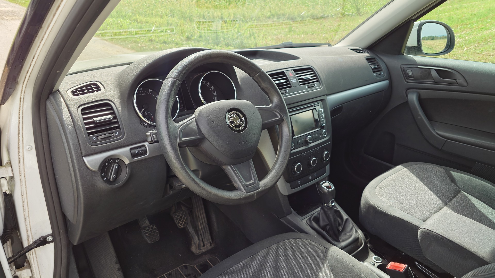 SKODA Yeti 1.8 TSI Ambition 4x4-image-9