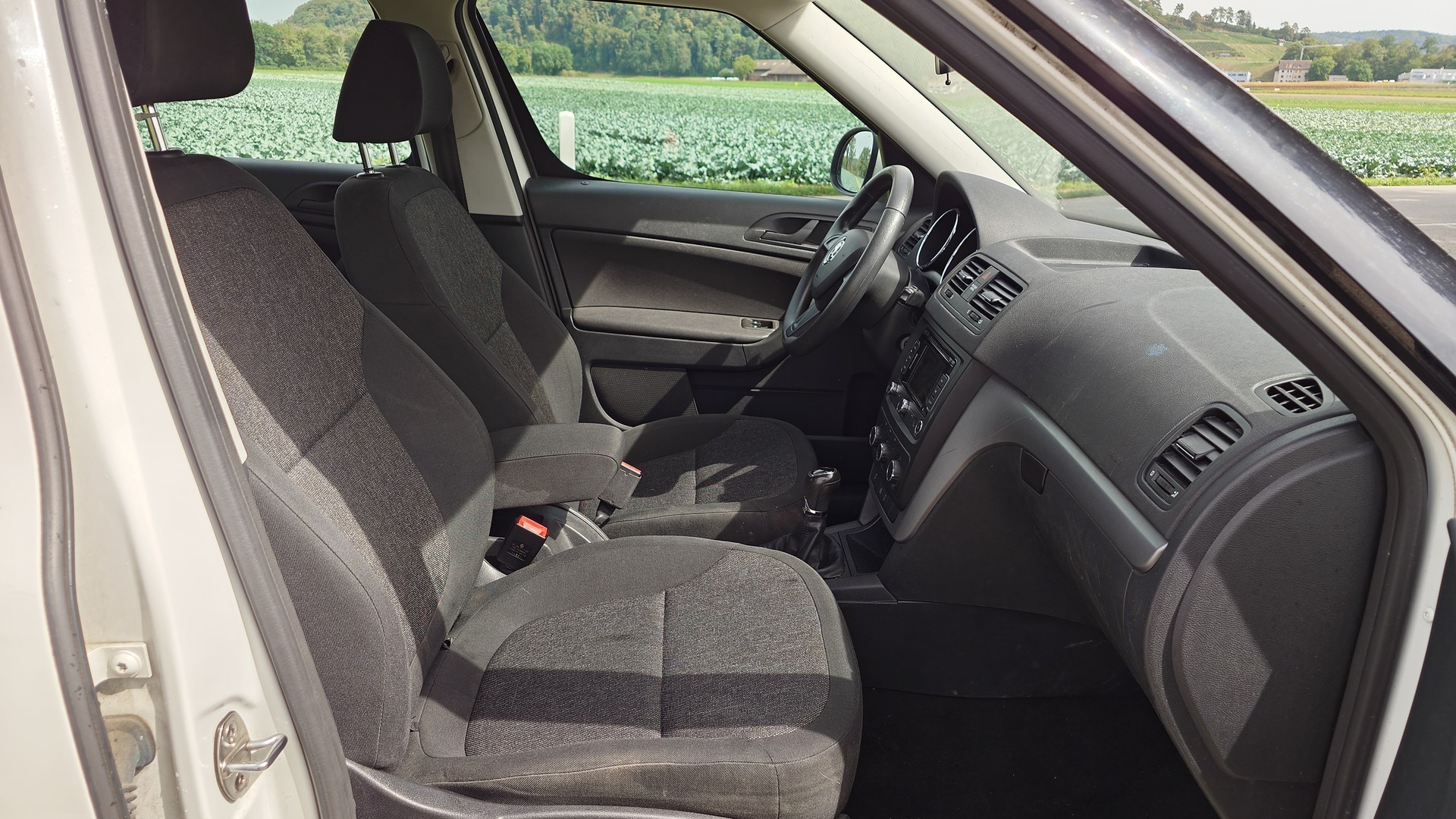 SKODA Yeti 1.8 TSI Ambition 4x4-image-12