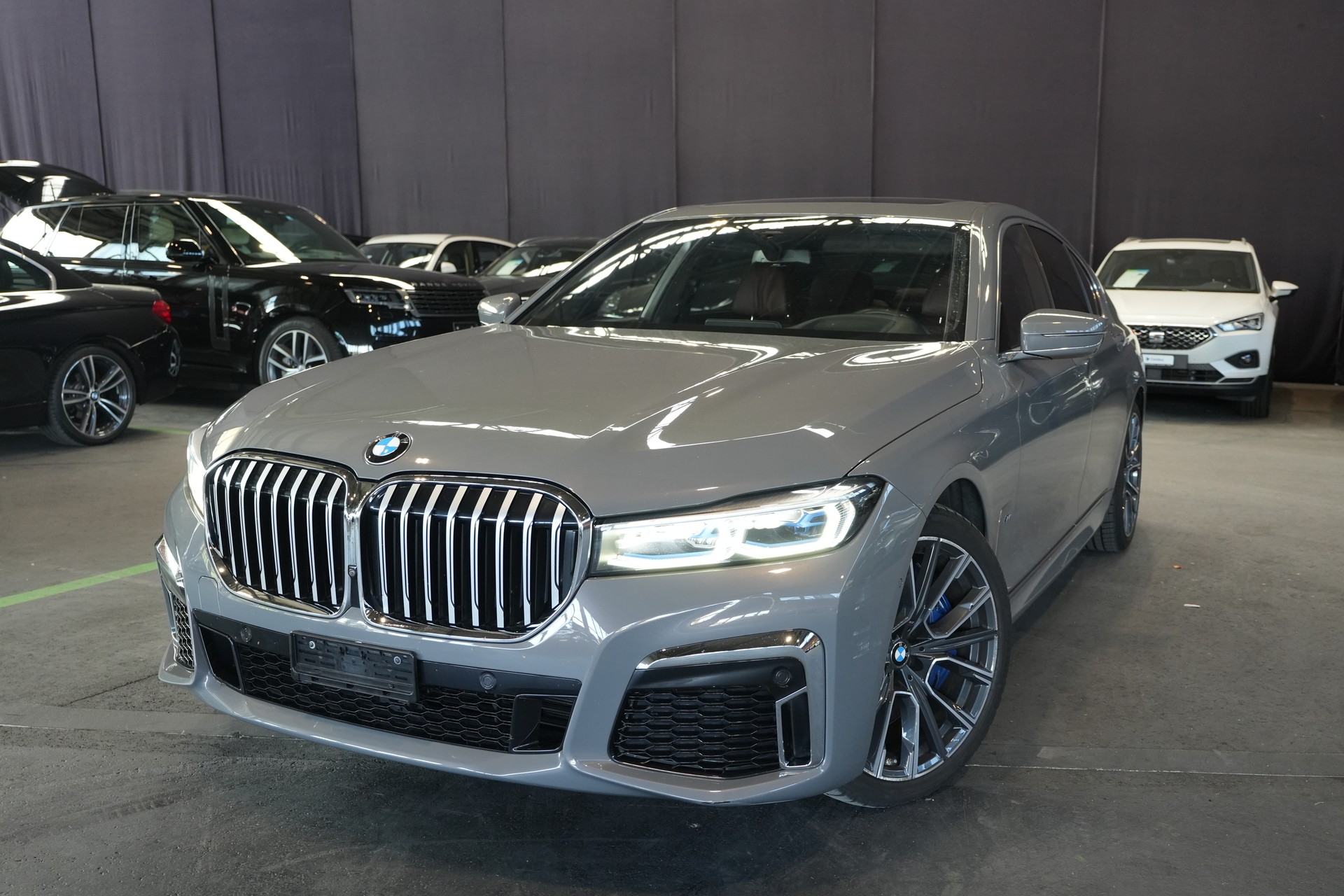 BMW 750i xDrive Steptronic
