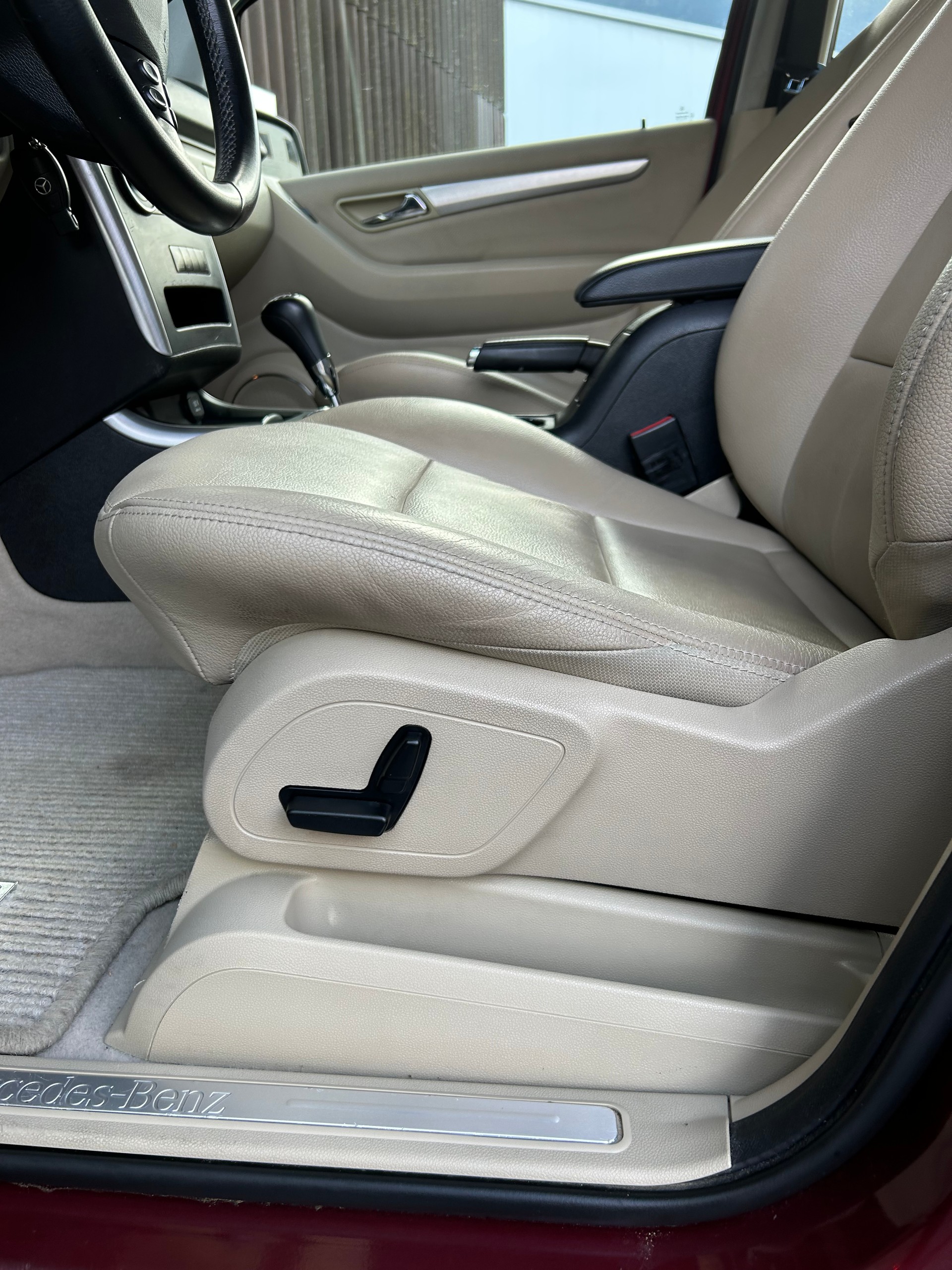 MERCEDES-BENZ A 200 Avantgarde Autotronic-image-7