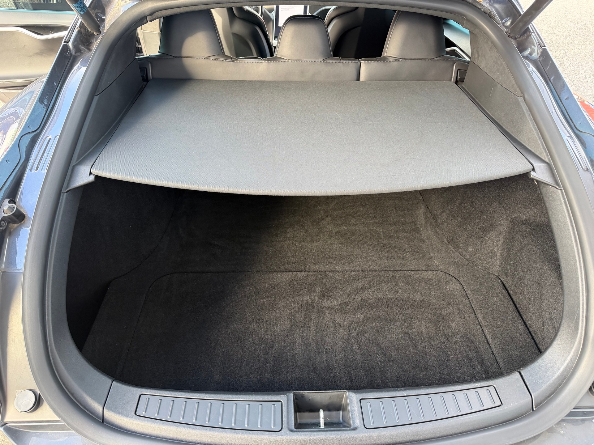 TESLA Model S 90 D Performance-image-8