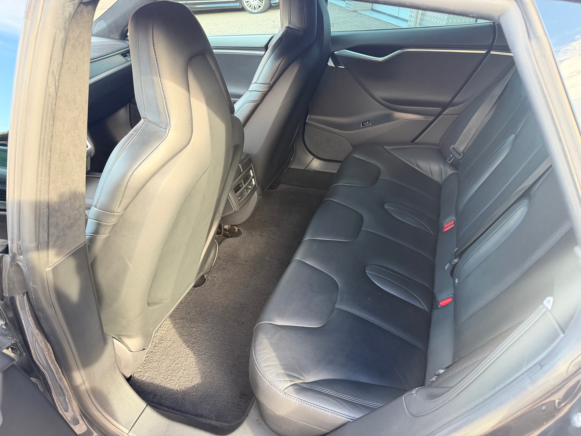 TESLA Model S 90 D Performance-image-6