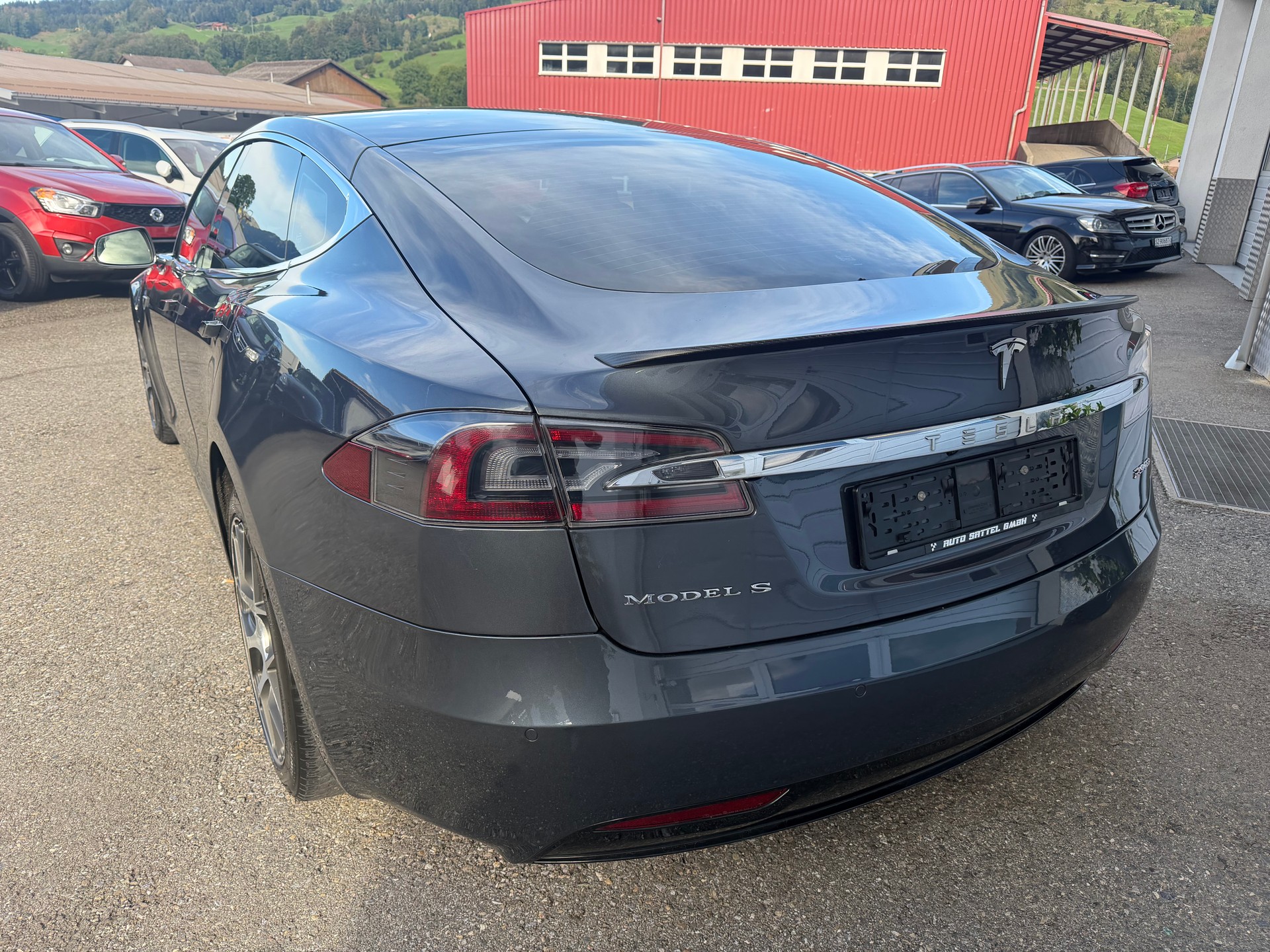 TESLA Model S 90 D Performance-showroom-element-2
