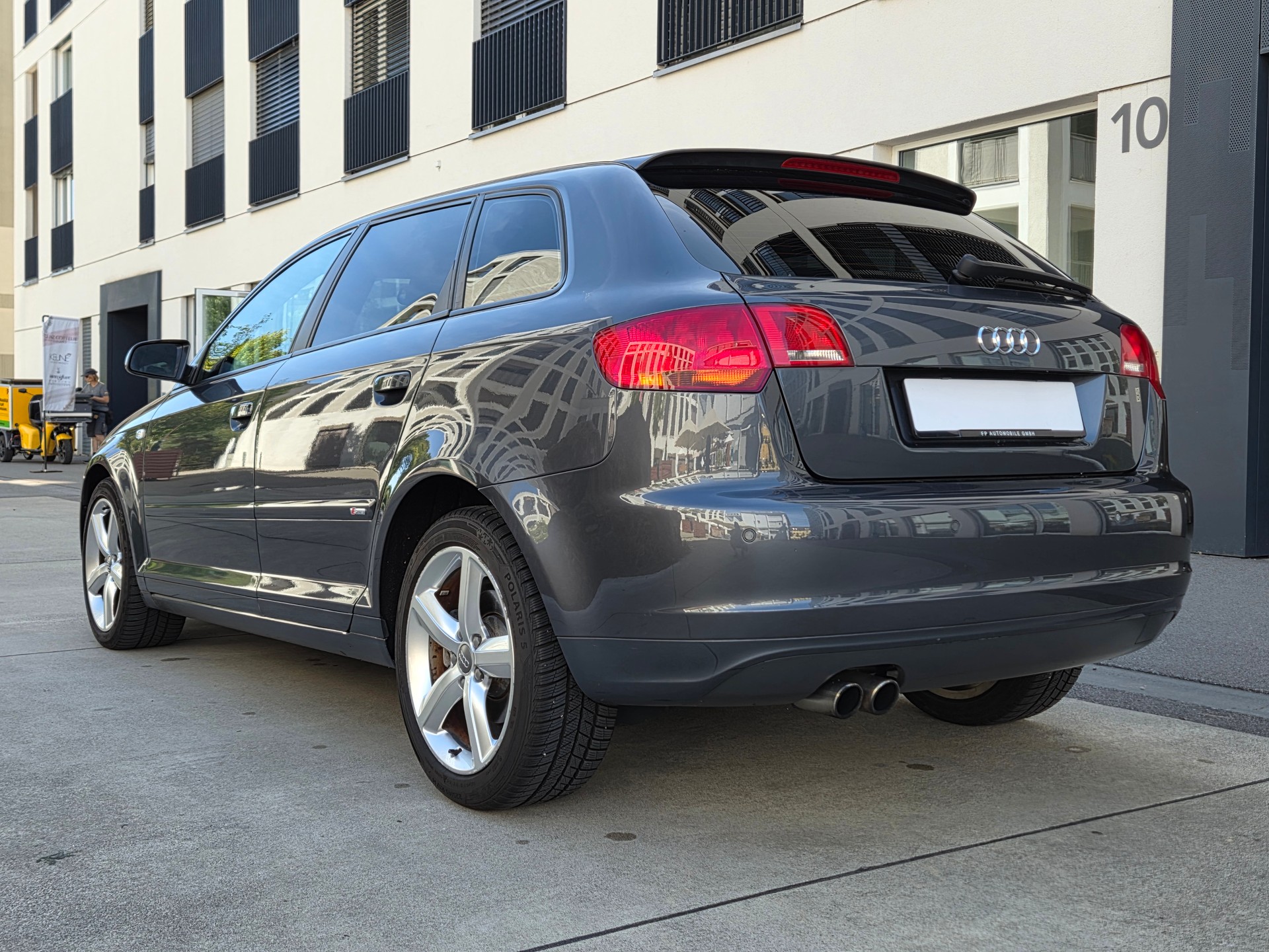 AUDI A3 Sportback 2.0 Turbo FSI Ambition-image-4