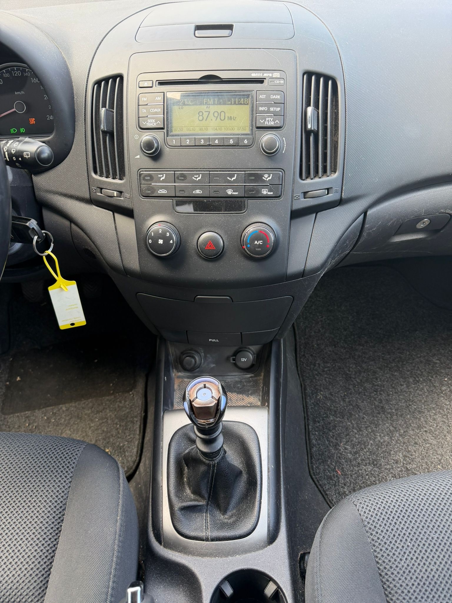 HYUNDAI i30 Wagon 1.6 CRDi Style-image-5