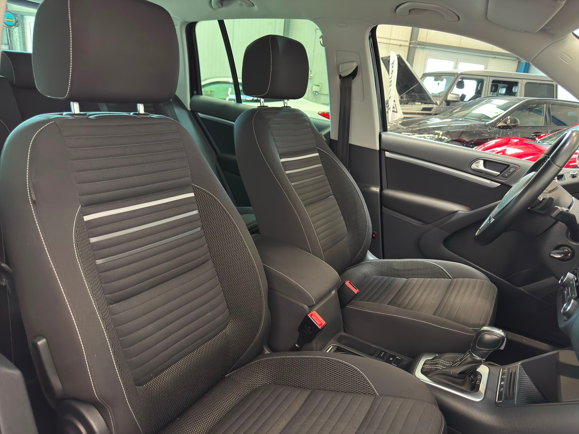VW Tiguan 2.0 TDI BMT Cup R-Line DSG-image-10