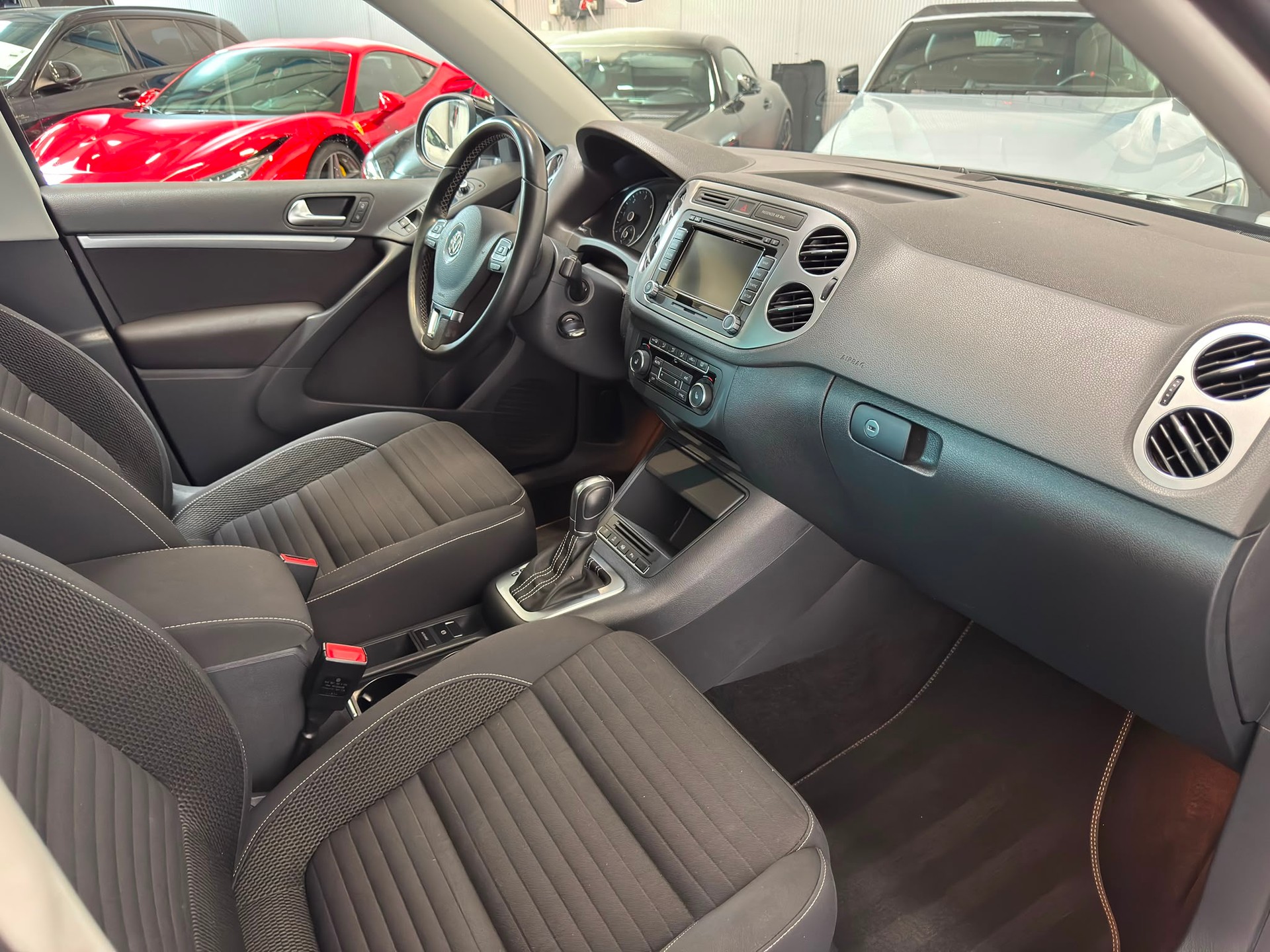 VW Tiguan 2.0 TDI BMT Cup R-Line DSG-image-11