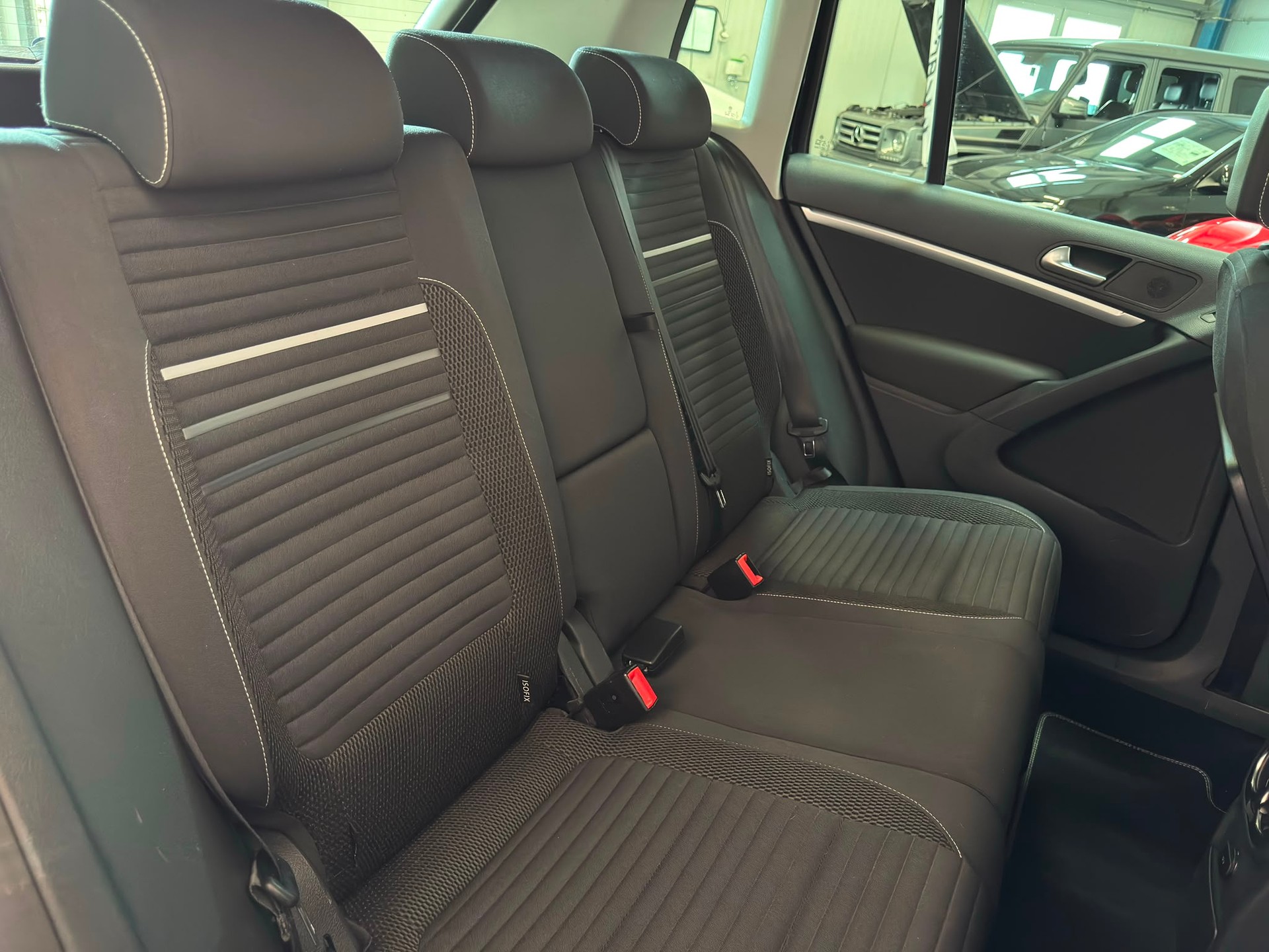 VW Tiguan 2.0 TDI BMT Cup R-Line DSG-image-12