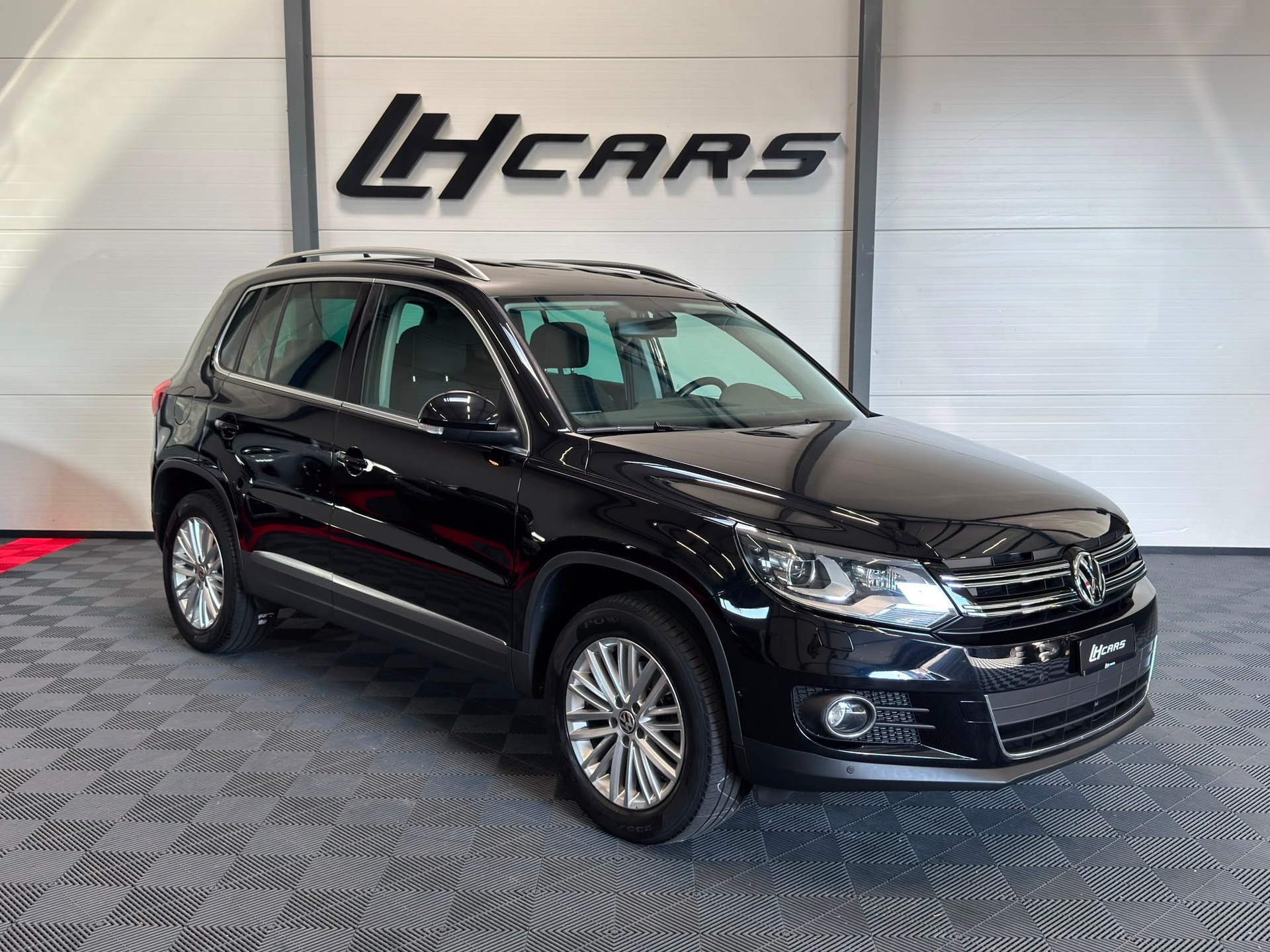 VW Tiguan 2.0 TDI BMT Cup R-Line DSG-image-5