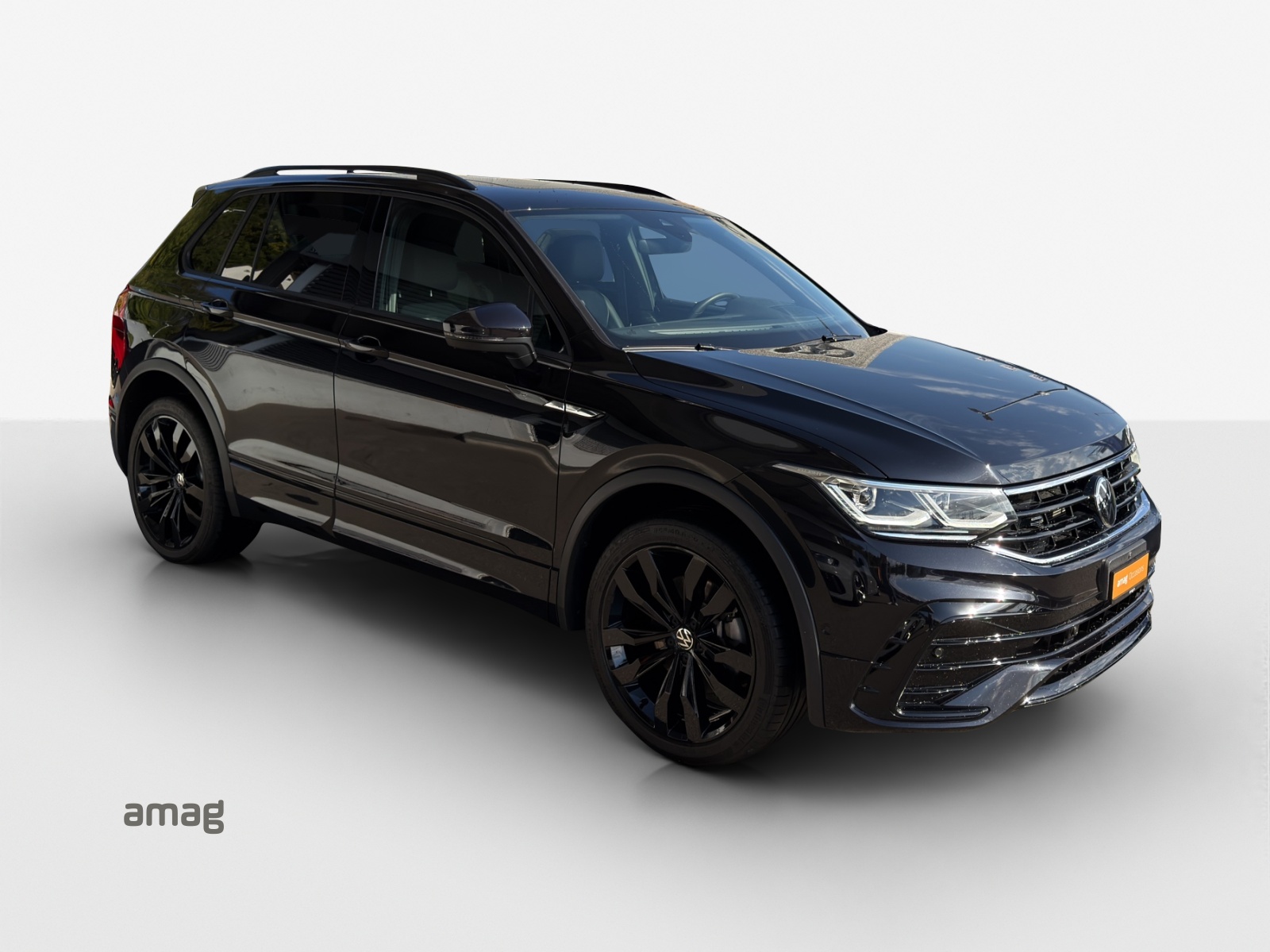 VW Tiguan 2.0TSI R-Line 4Motion DSG-image-5