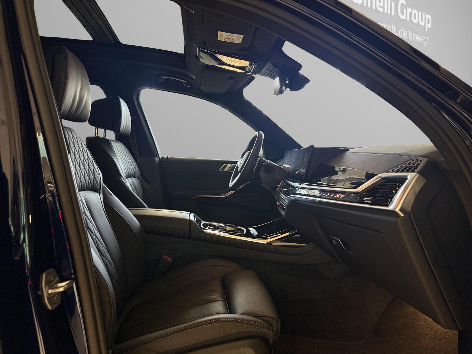 BMW X7 40d xDrive M-SportPaket-image-17