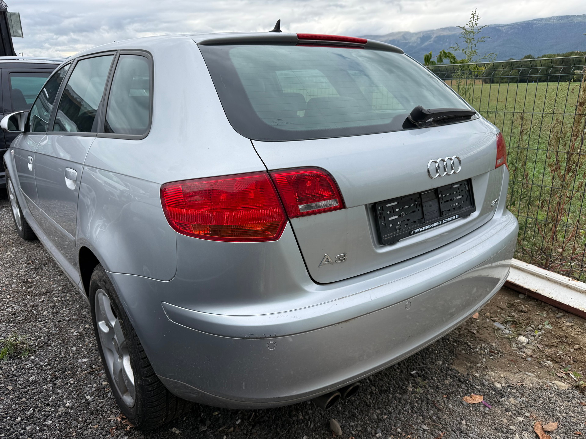 AUDI A3 Sportback 2.0 FSI Ambition-image-4