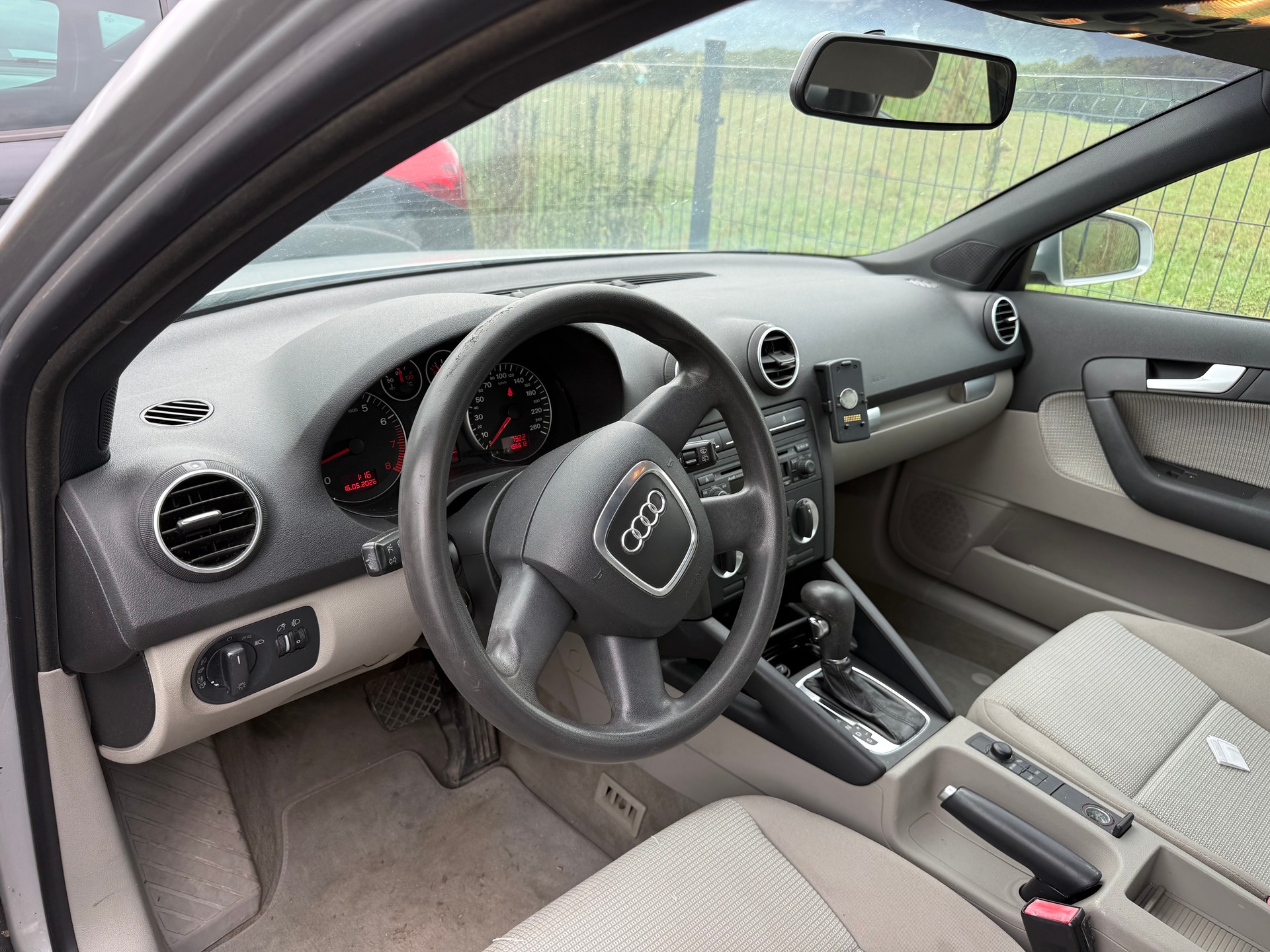 AUDI A3 Sportback 2.0 FSI Ambition-image-6