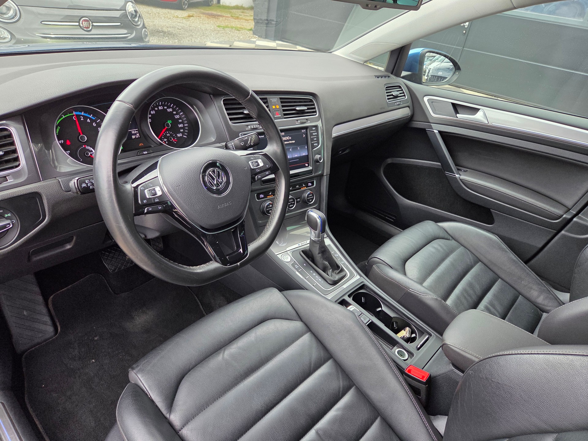 VW e-Golf-image-12