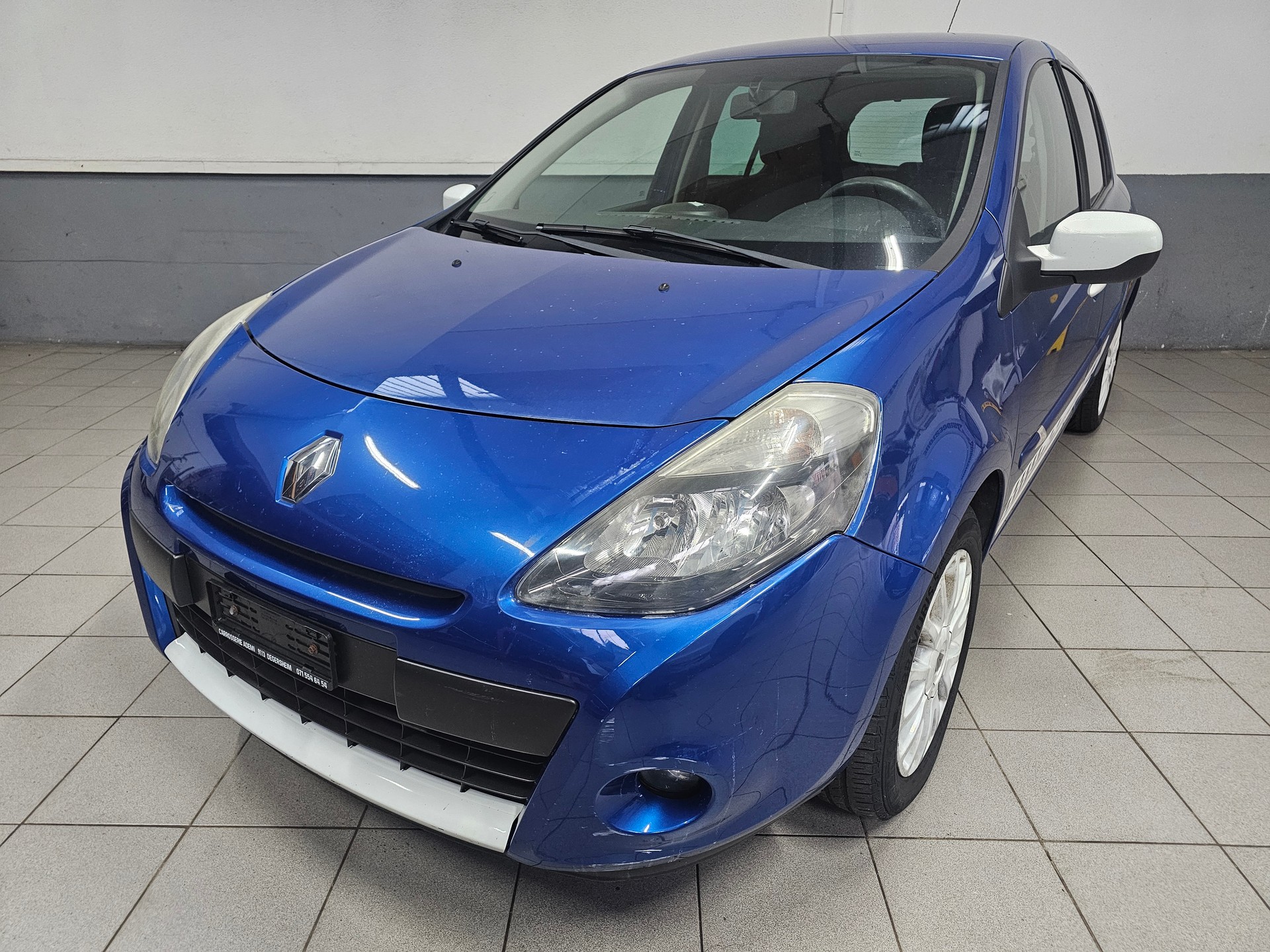 RENAULT Clio 1.2 16V Turbo 20th Edition-image-1