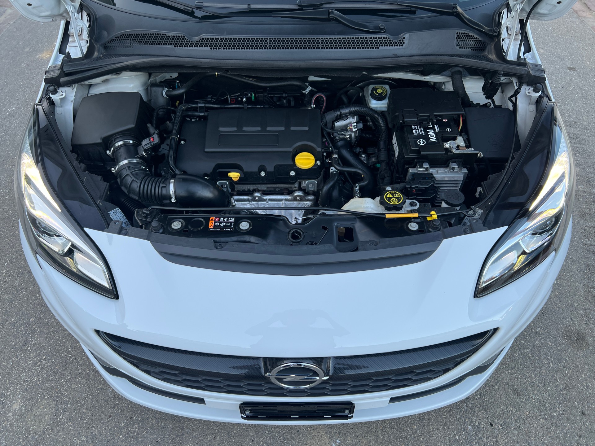 OPEL Corsa 1.4 Turbo GSi 150 PS * LEDER * Recaro Sportsitze *-image-11