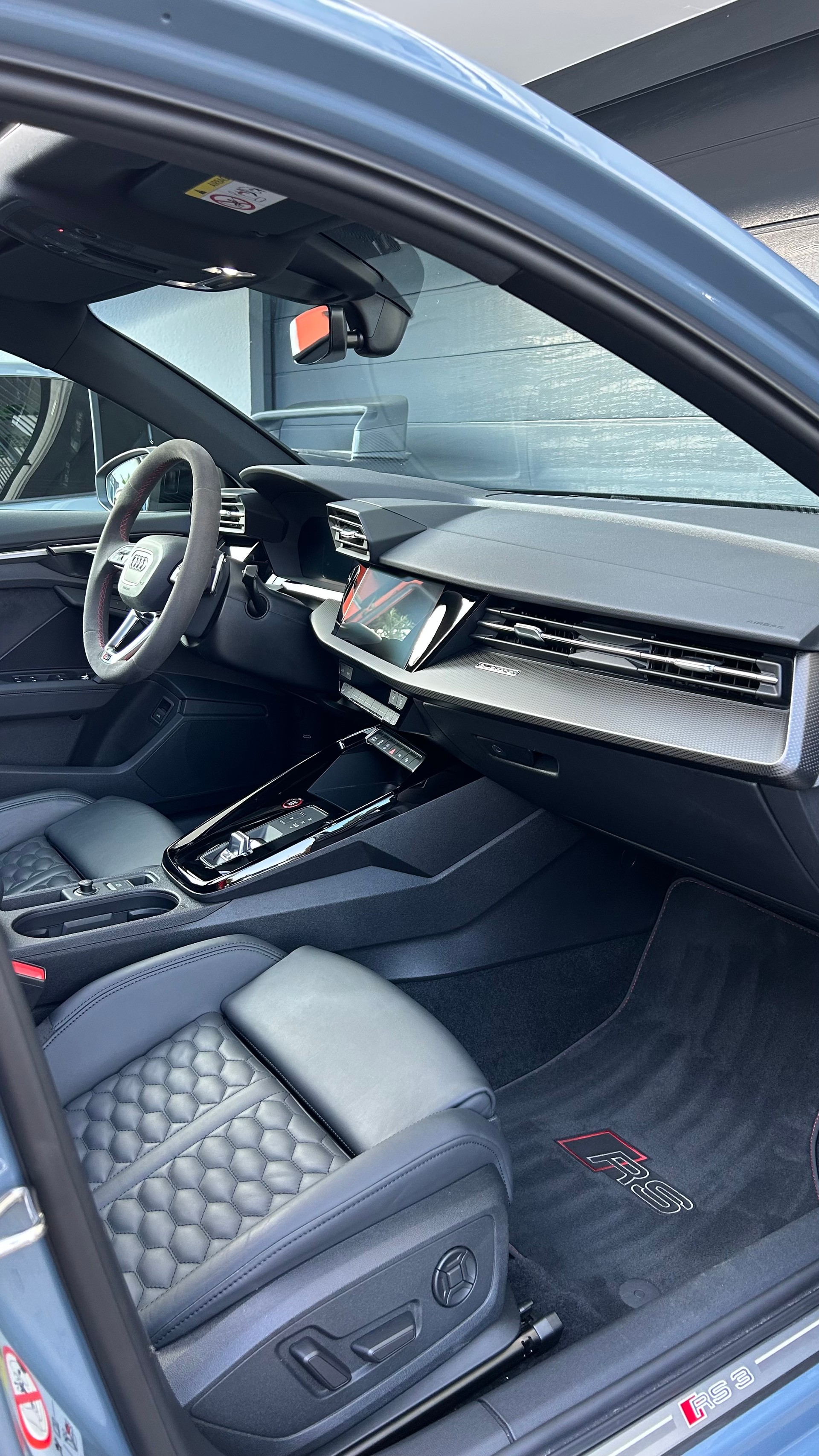 AUDI 2.5 TFSI quattro S-Tronic-image-6