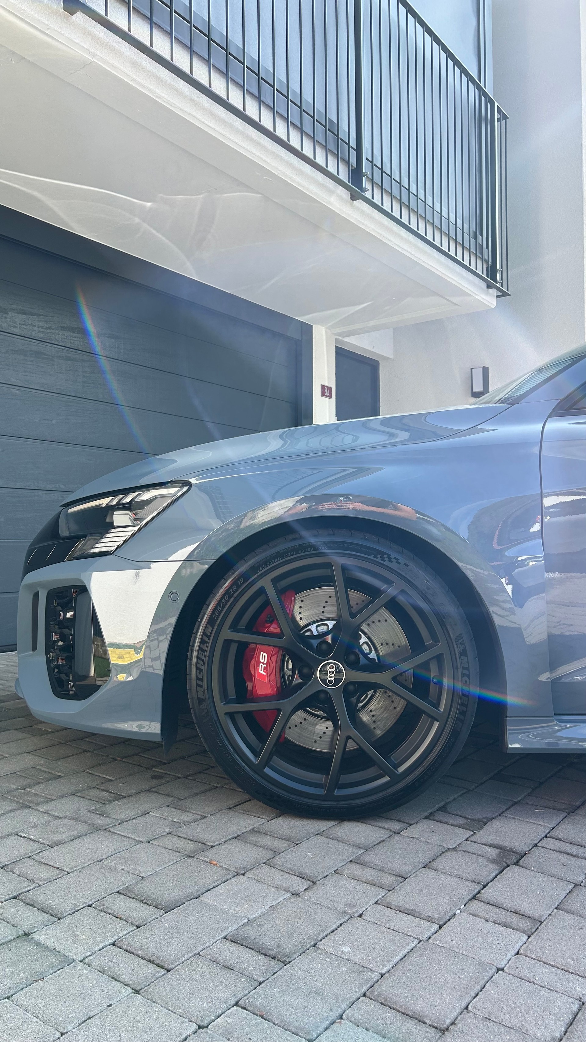AUDI 2.5 TFSI quattro S-Tronic-image-2