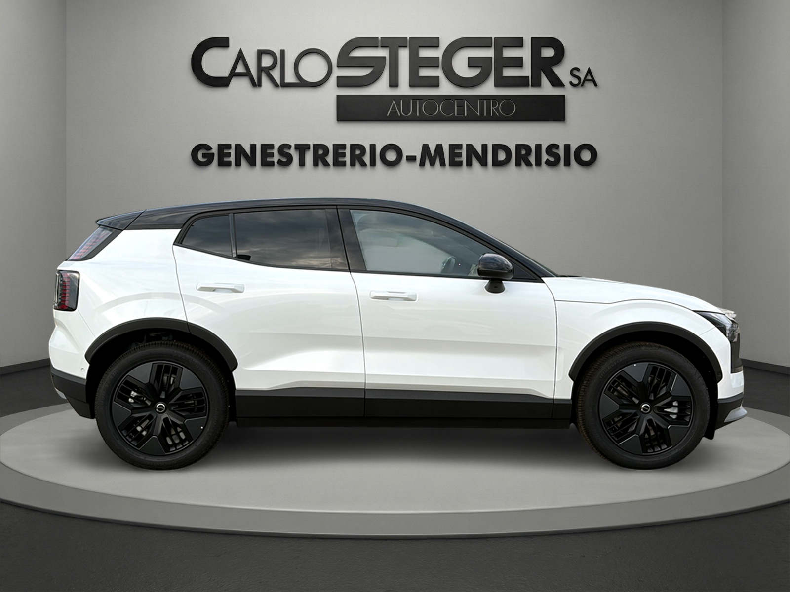 VOLVO EX30 Cross Country P8 69 kWh AWD Ultra-image-14