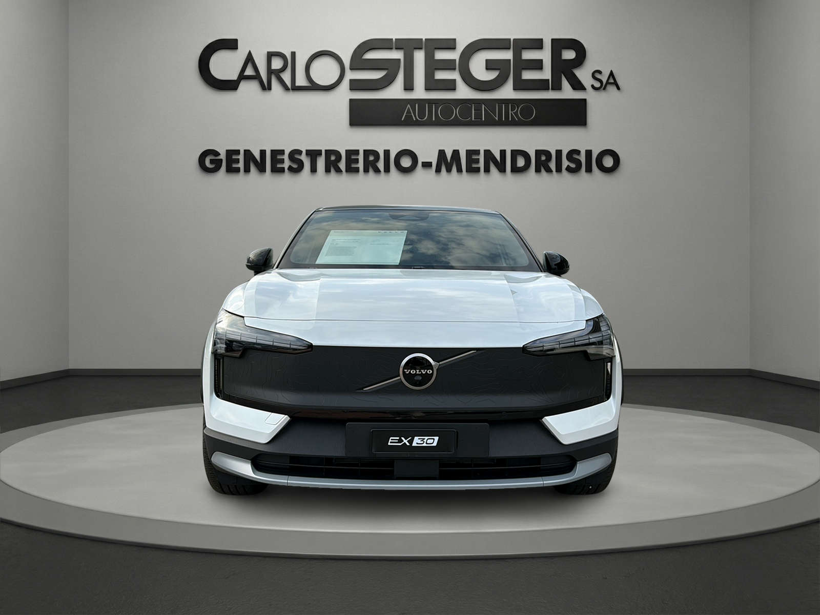 VOLVO EX30 Cross Country P8 69 kWh AWD Ultra-image-1