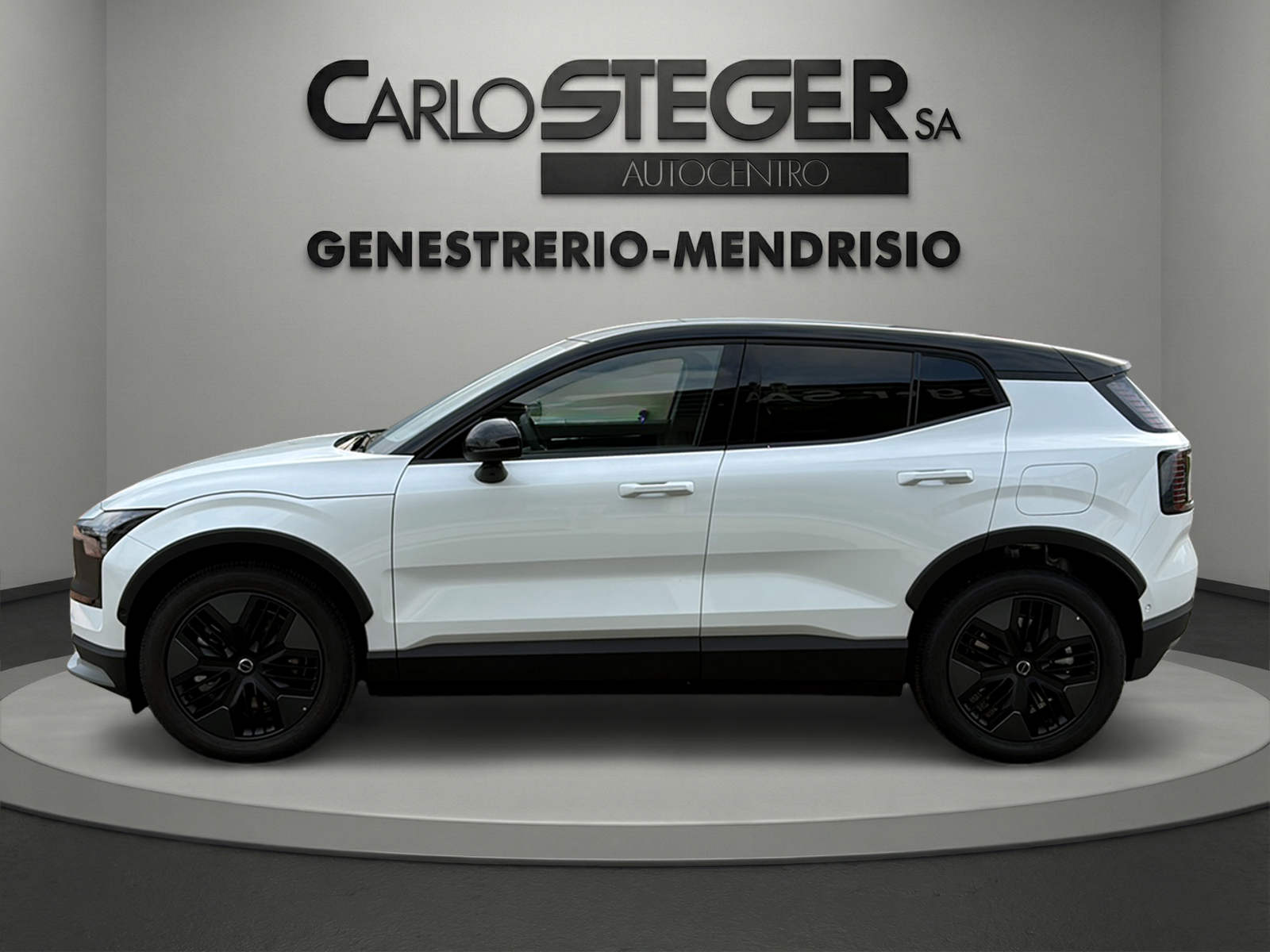 VOLVO EX30 Cross Country P8 69 kWh AWD Ultra-image-3