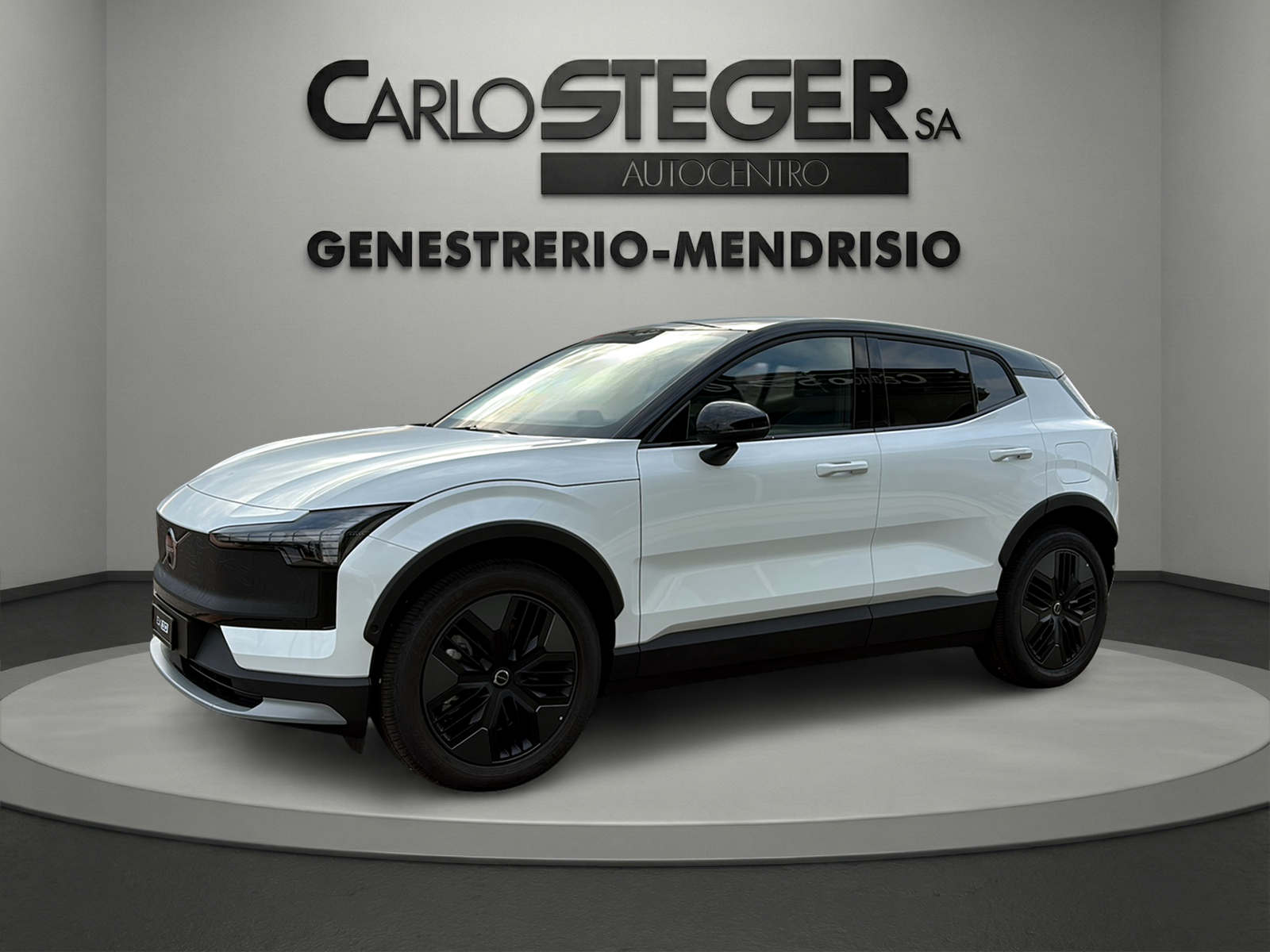 VOLVO EX30 Cross Country P8 69 kWh AWD Ultra-image-0