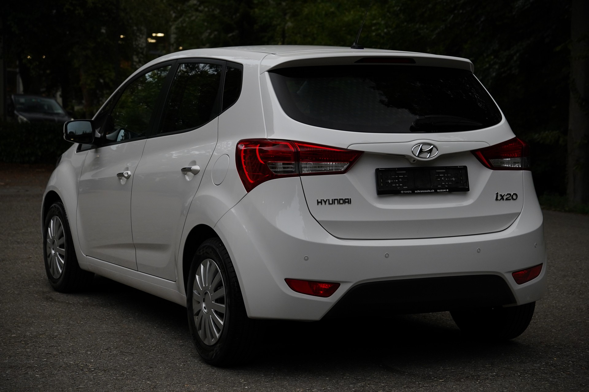 HYUNDAI iX20 1.6 Premium Automatic-image-4