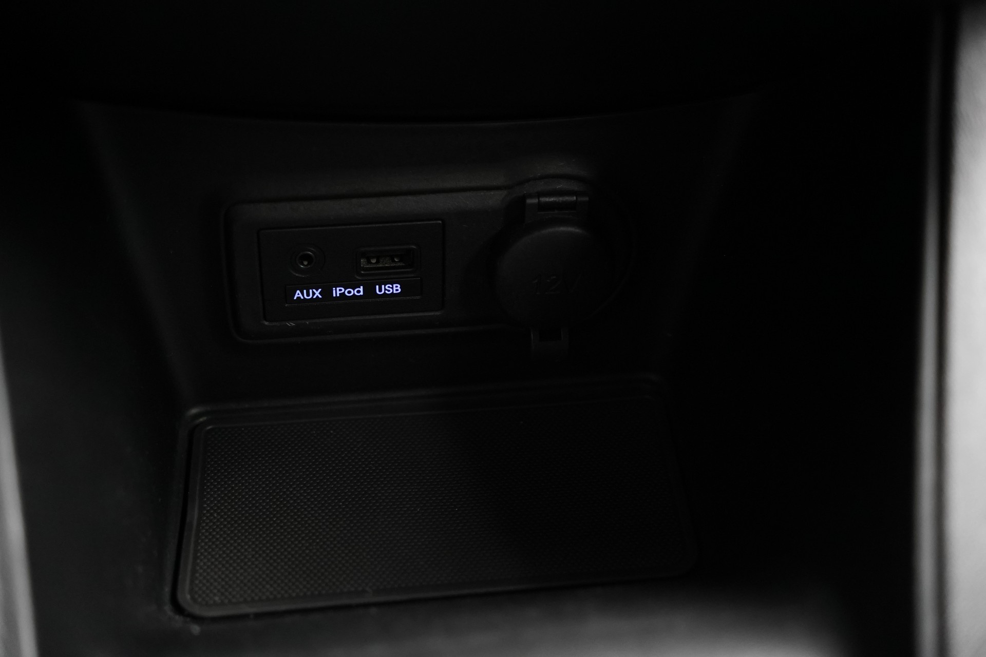 HYUNDAI iX20 1.6 Premium Automatic-image-28