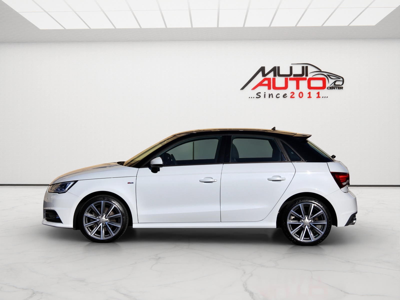 AUDI A1 Sportback 1.4 TFSI Sport S-LINE-showroom-element-1