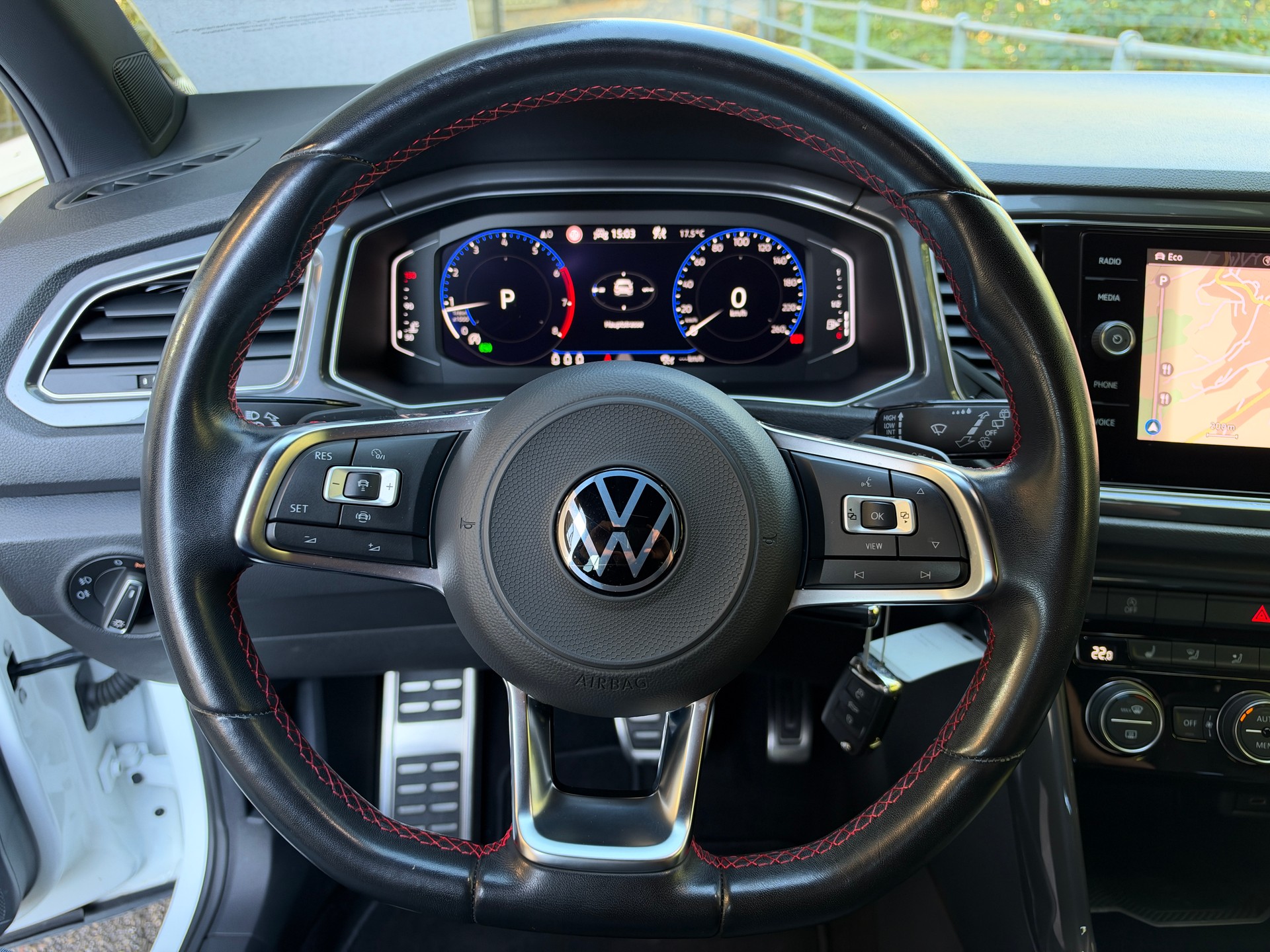 VW T-Roc 2.0 TSI Sport DSG 4Motion-image-15