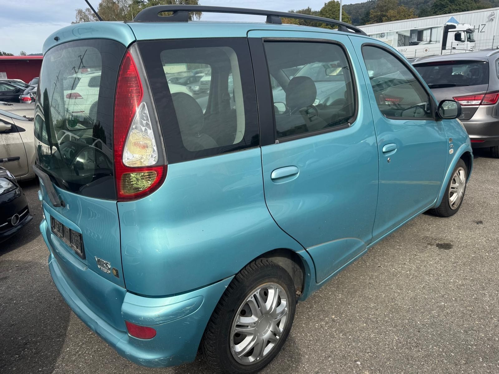 TOYOTA Yaris Verso 1.4 D-4D Linea Sol-image-3